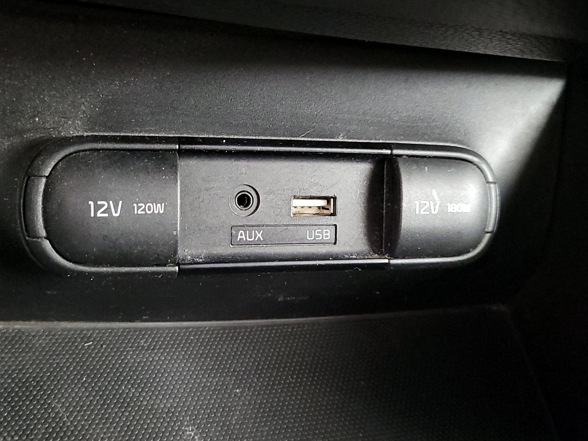 Thumbnail: 2019 Kia Soul - 18