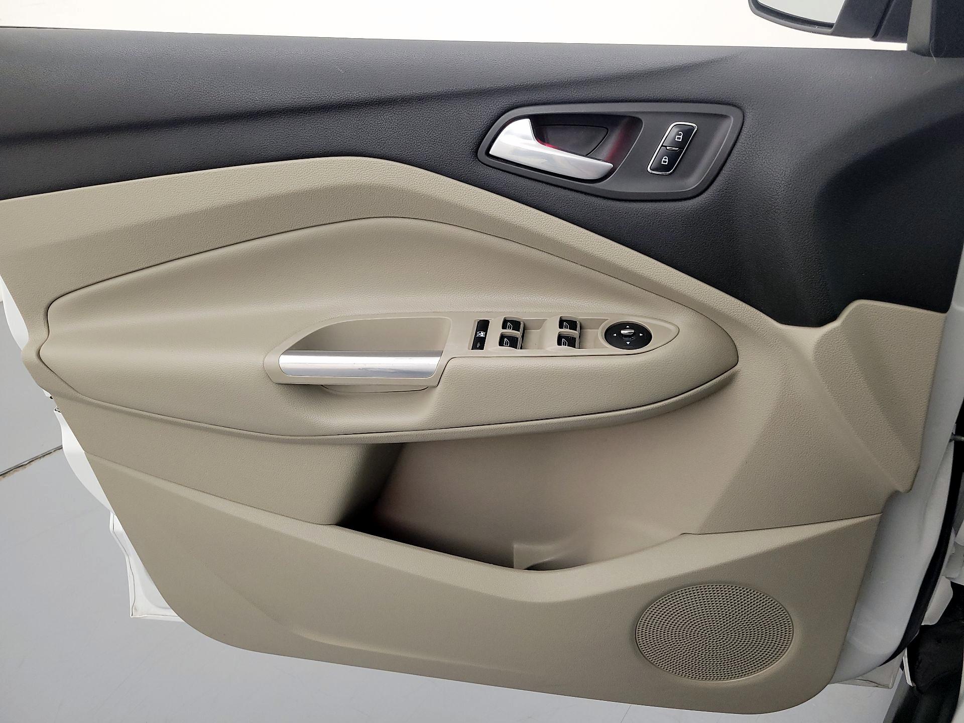 Thumbnail: 2014 Ford C-Max - 12