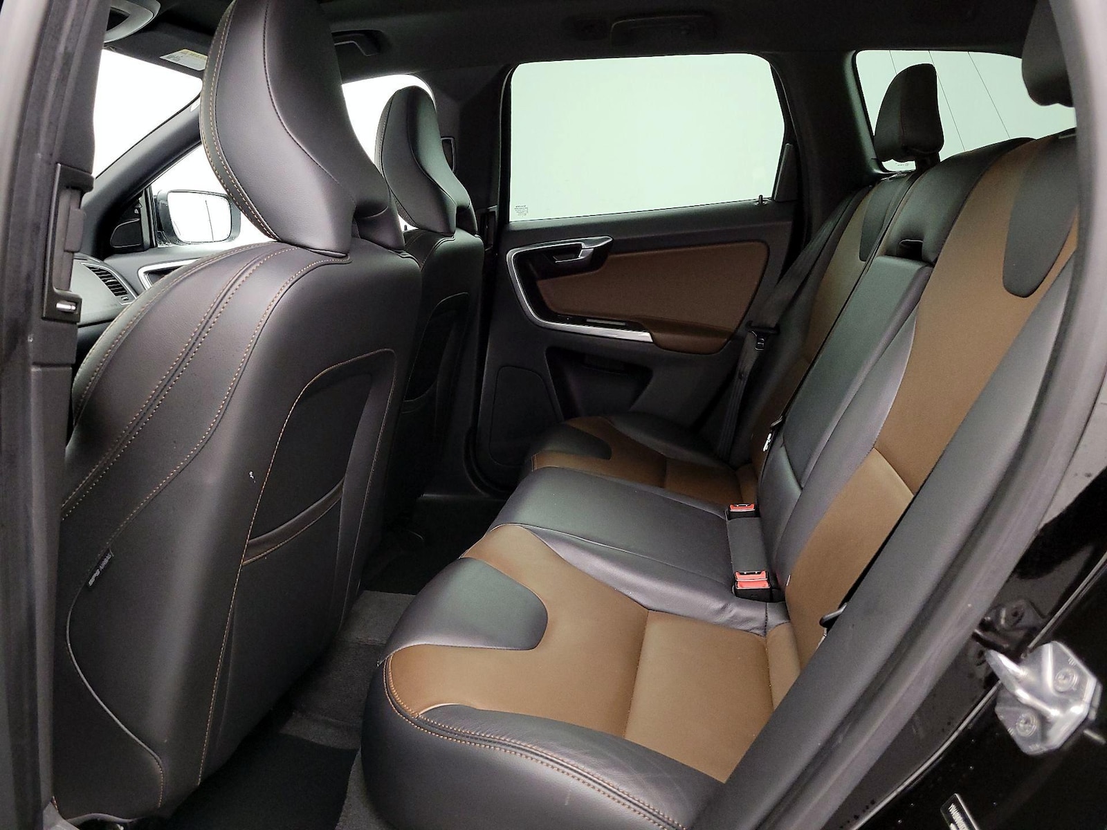 2016 Volvo XC60 T6 - Photo 22