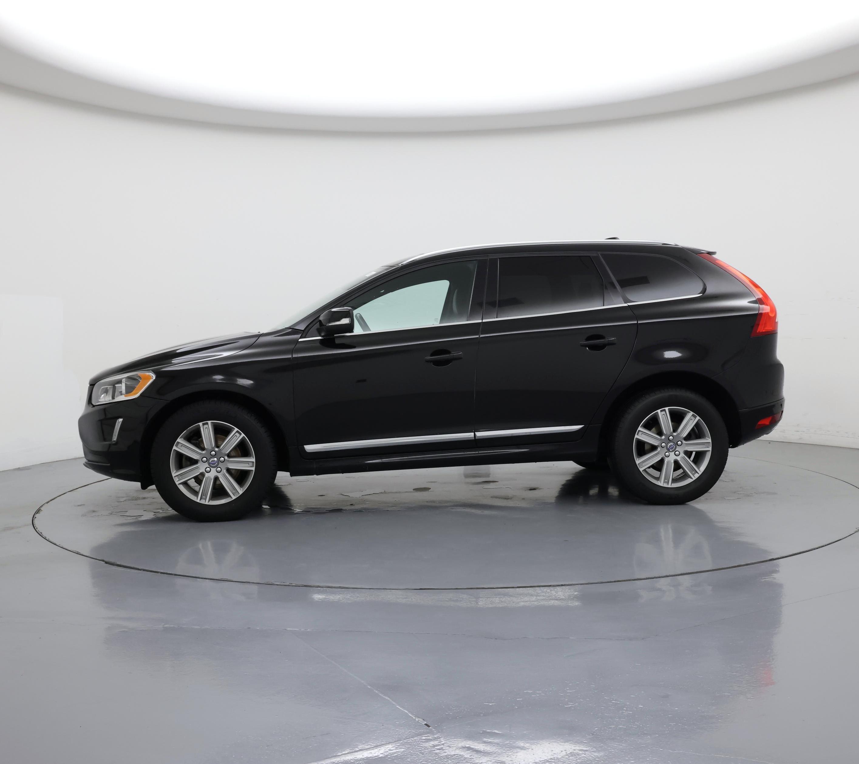 Thumbnail: 2016 Volvo XC60 - 3