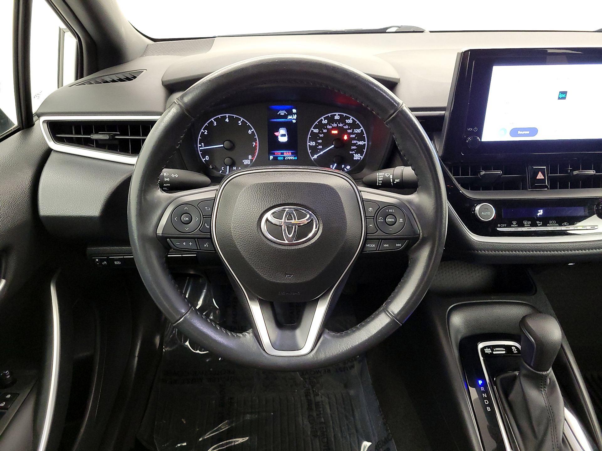 Thumbnail: 2023 Toyota Corolla - 10
