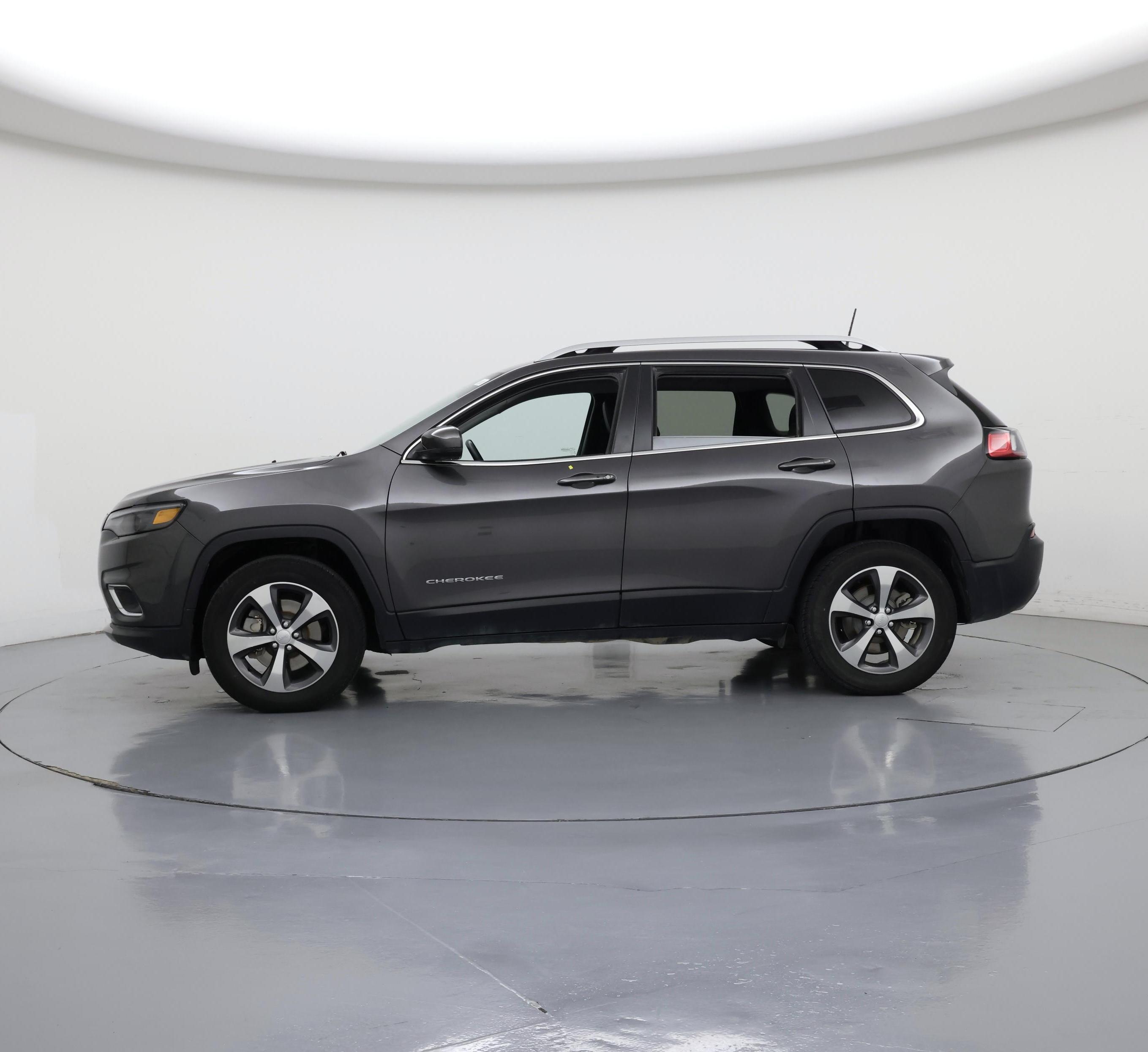 Thumbnail: 2020 Jeep Cherokee - 3