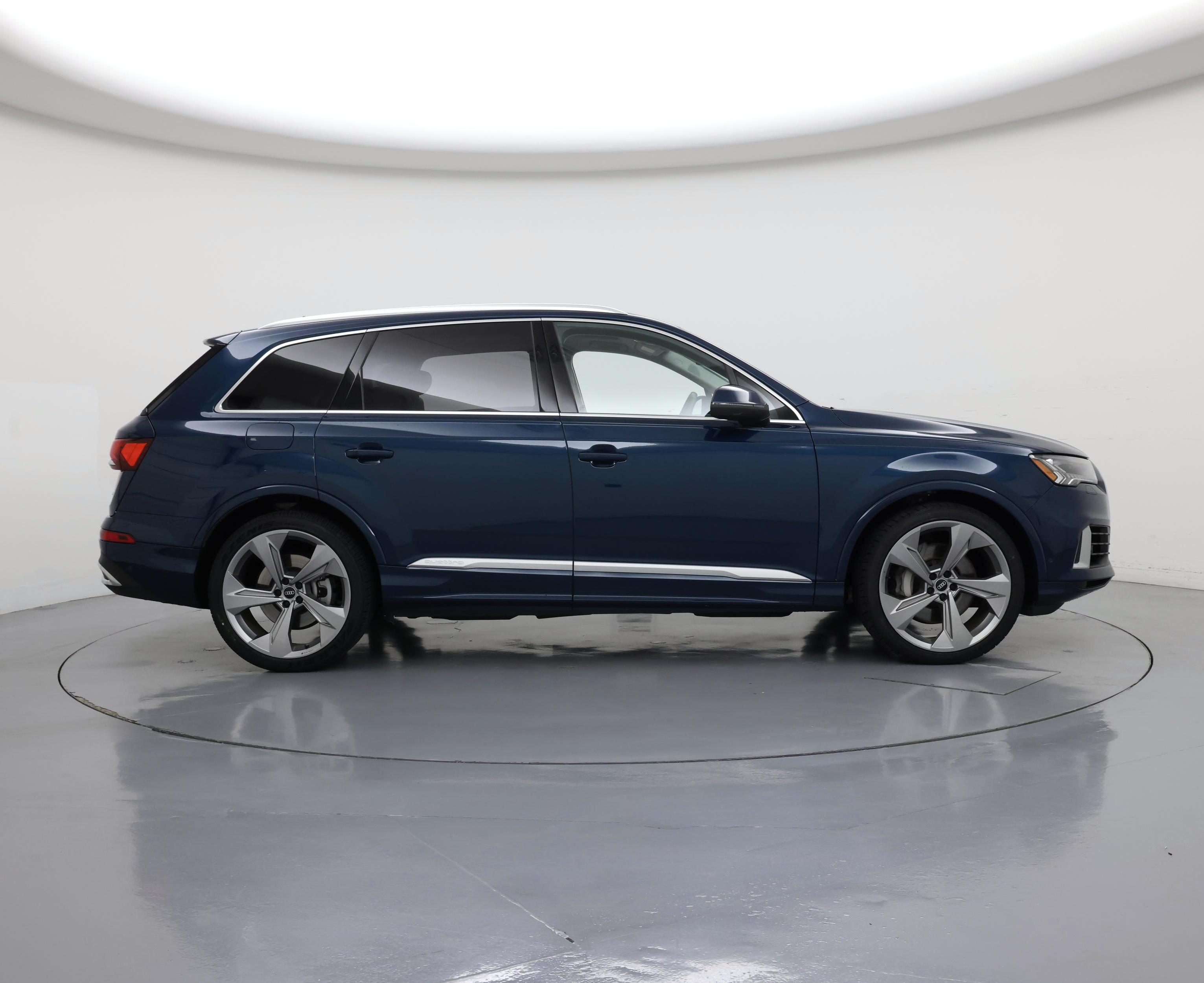 Thumbnail: 2021 Audi Q7 - 7