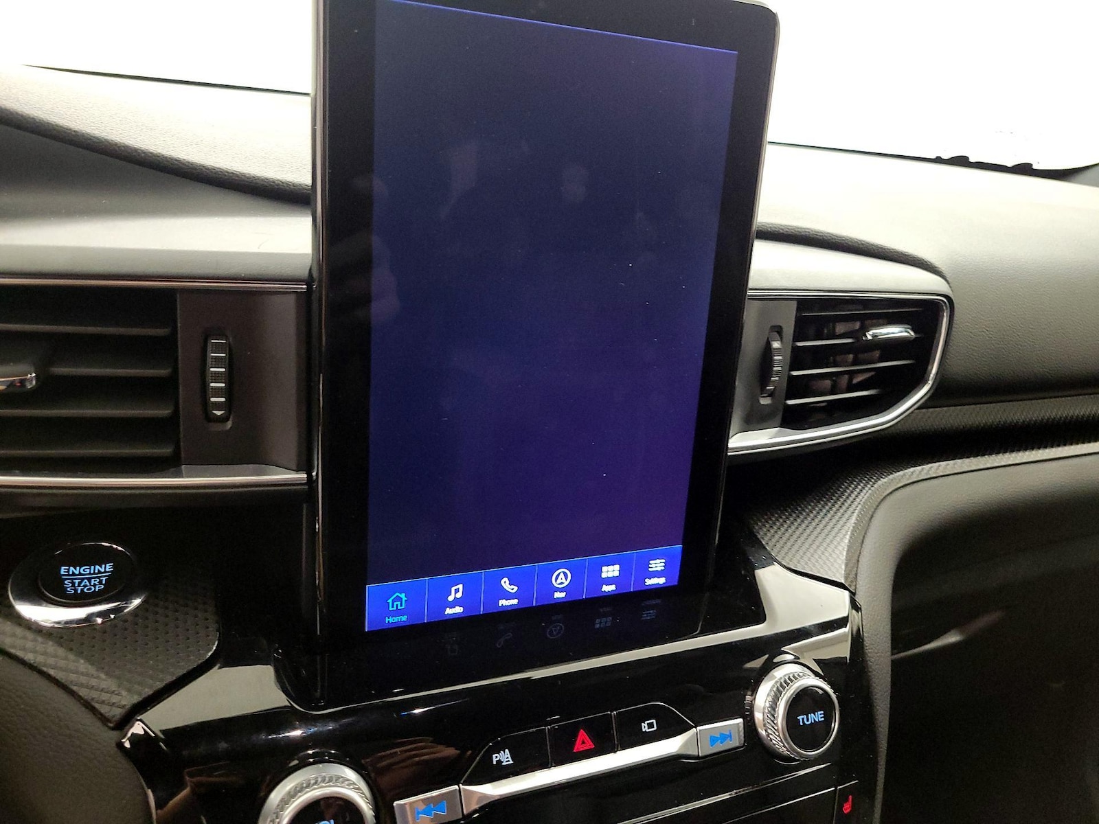 2022 Ford Explorer ST - Photo 17