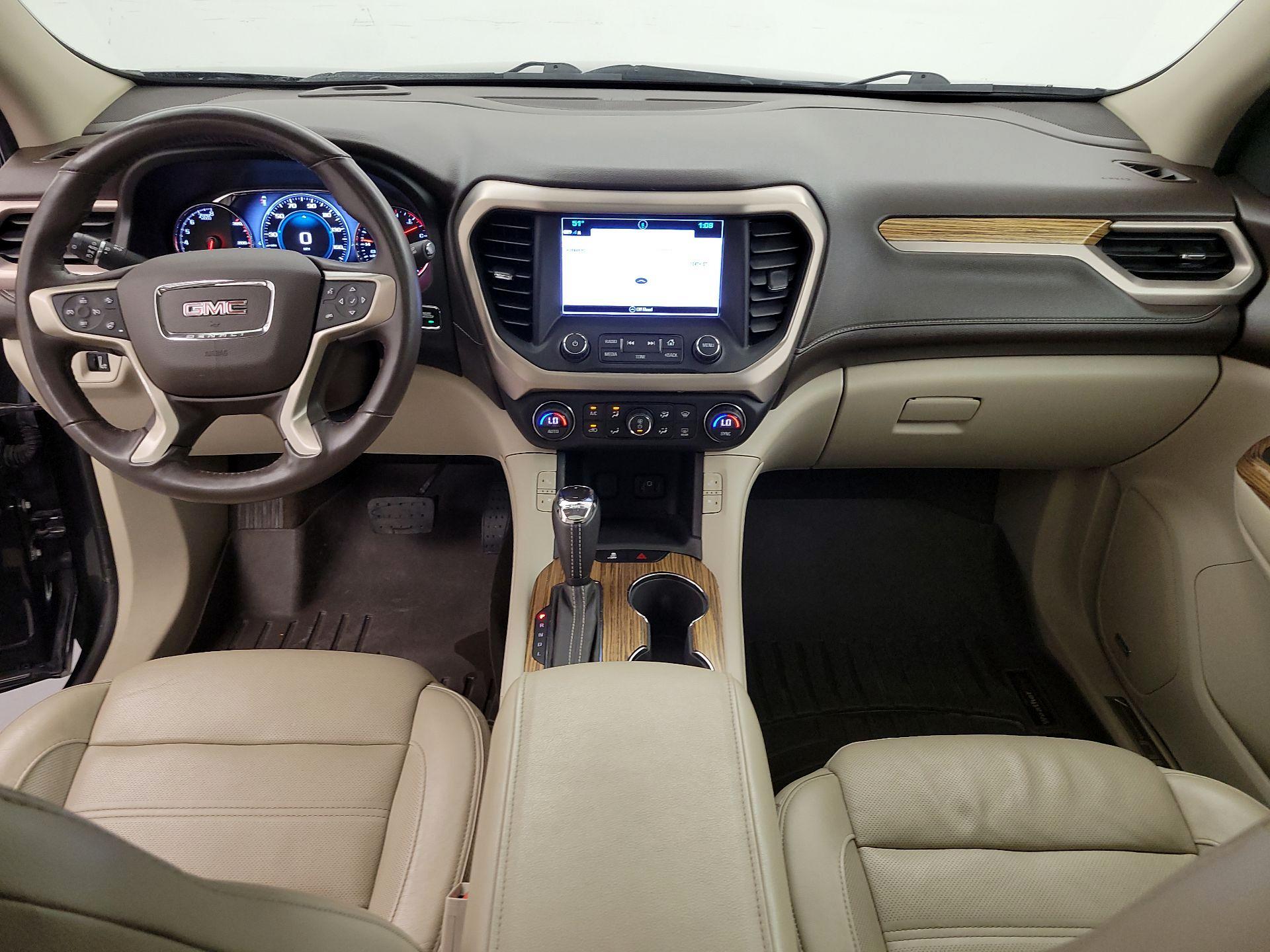 Thumbnail: 2017 GMC Acadia - 9
