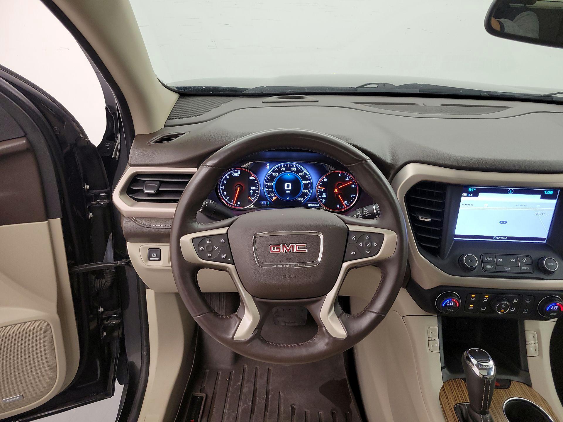 Thumbnail: 2017 GMC Acadia - 10