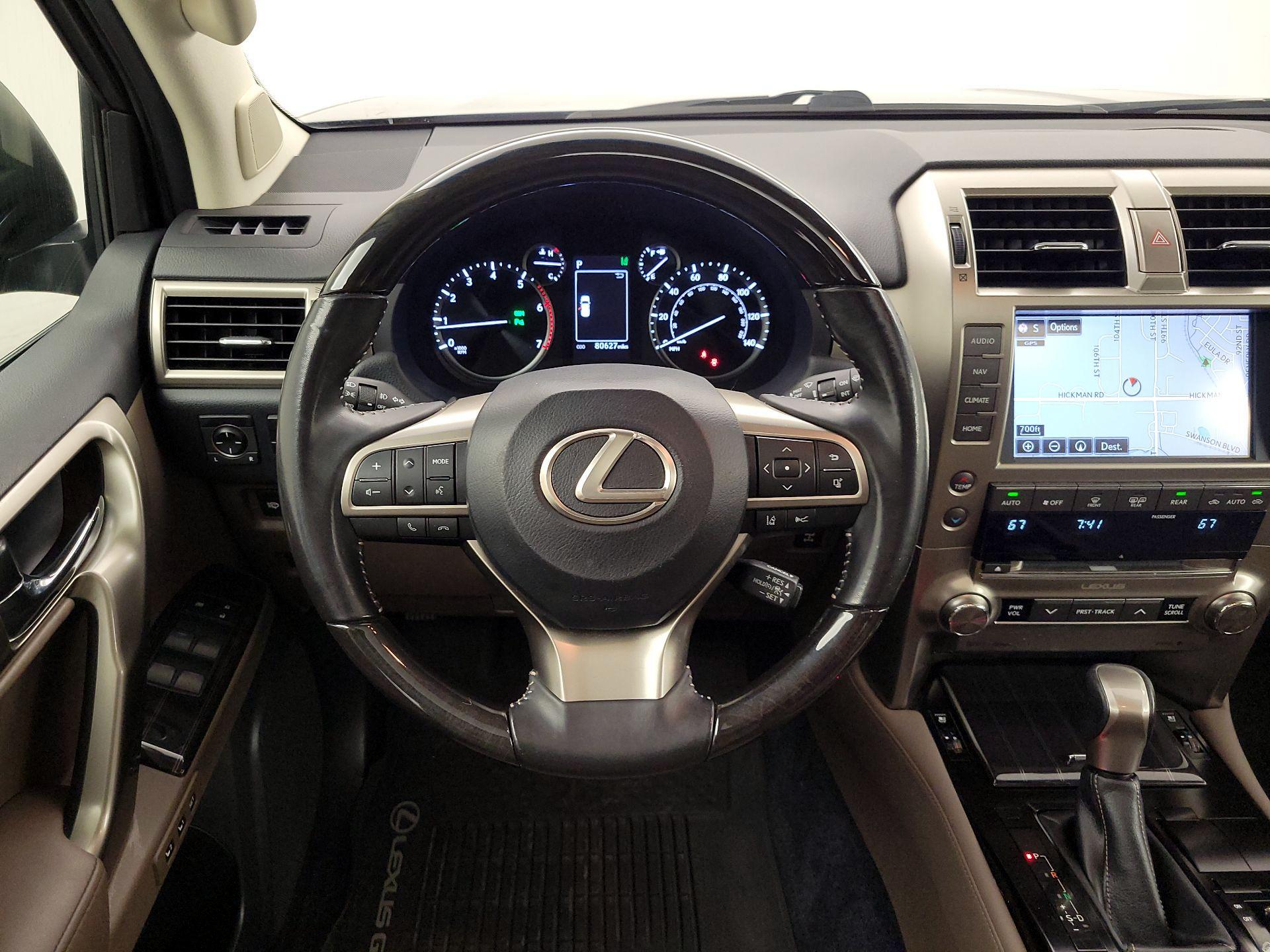 Thumbnail: 2020 Lexus GX - 10
