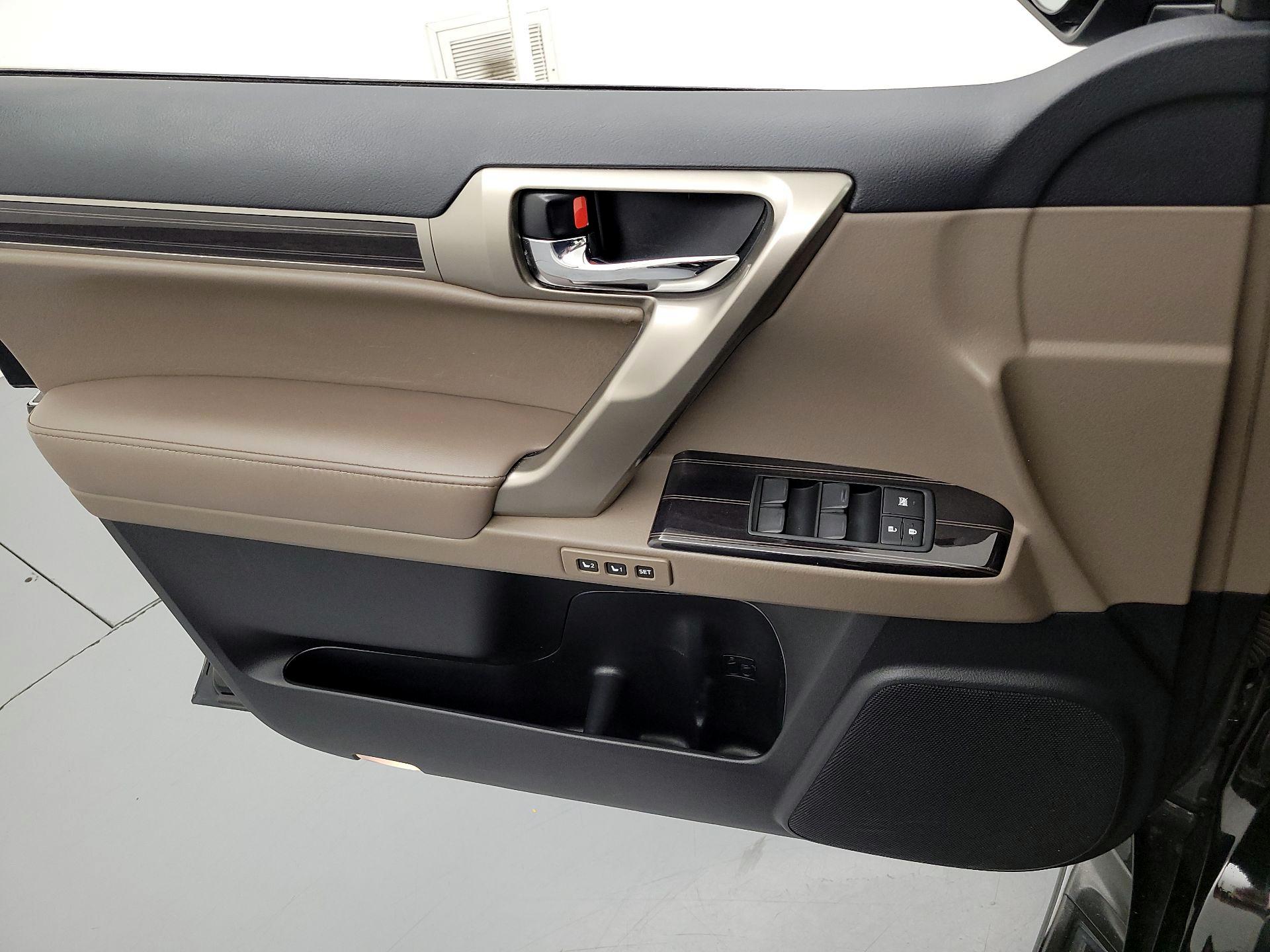 Thumbnail: 2020 Lexus GX - 12
