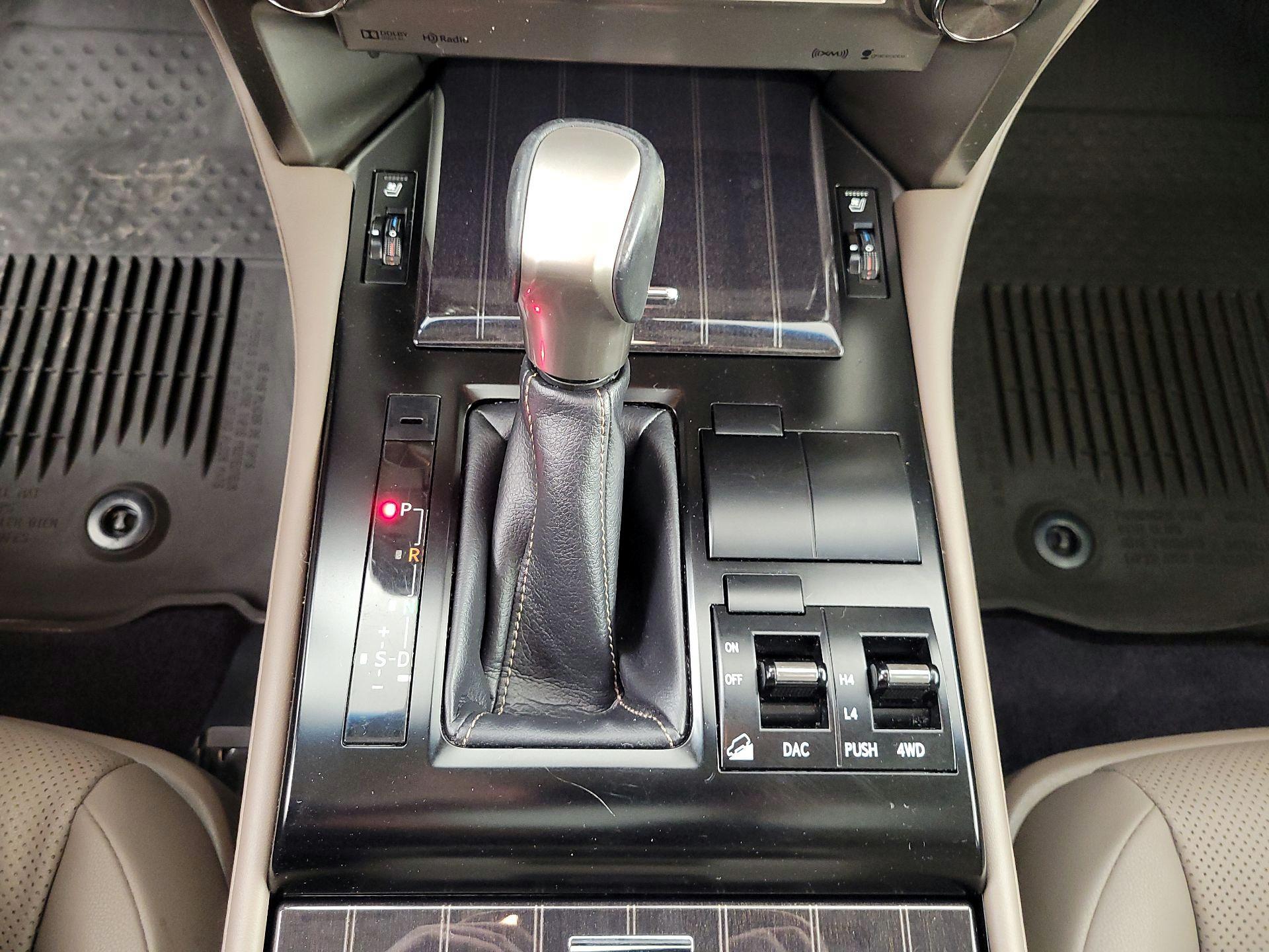 Thumbnail: 2020 Lexus GX - 18