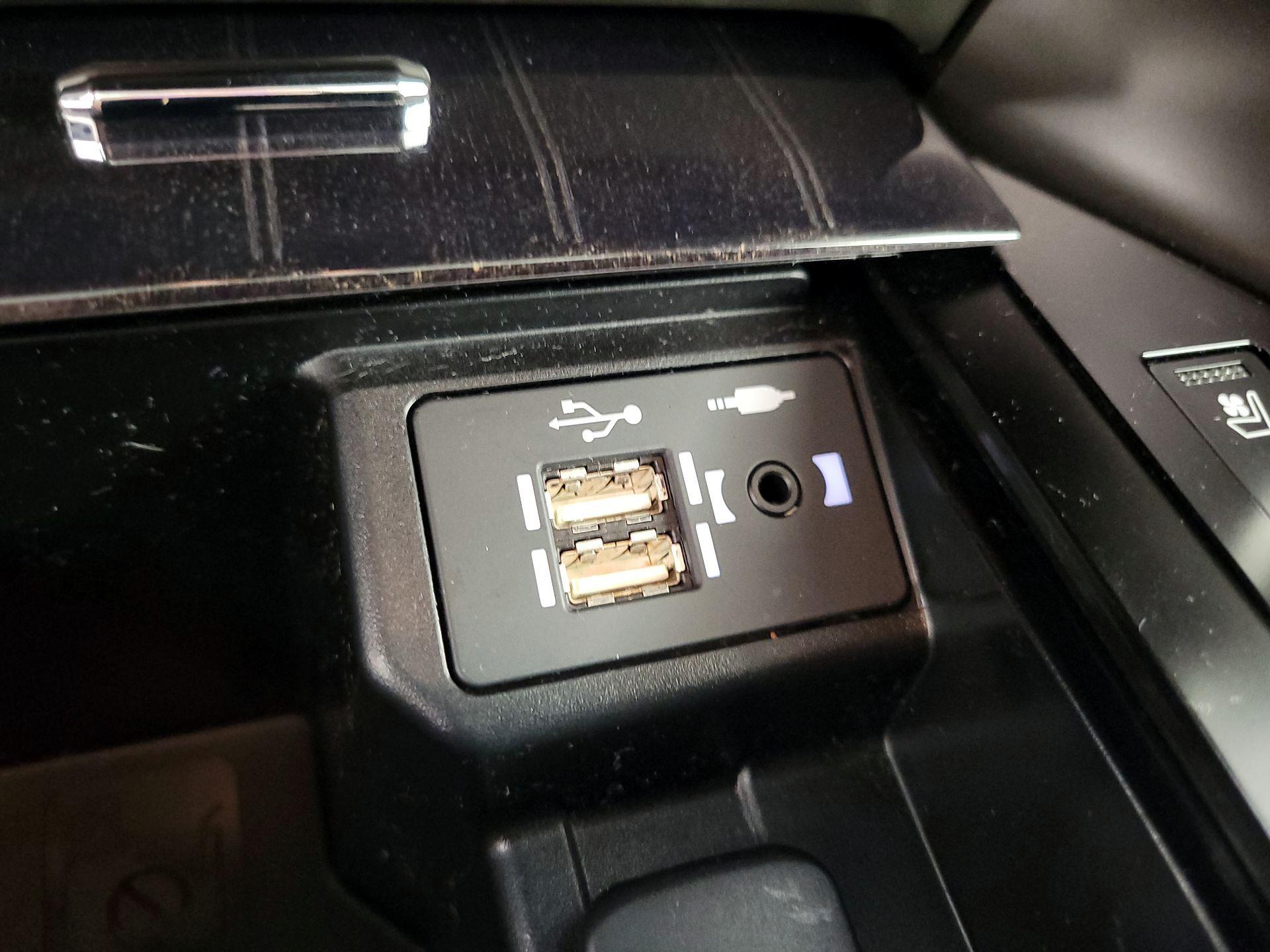 Thumbnail: 2020 Lexus GX - 19