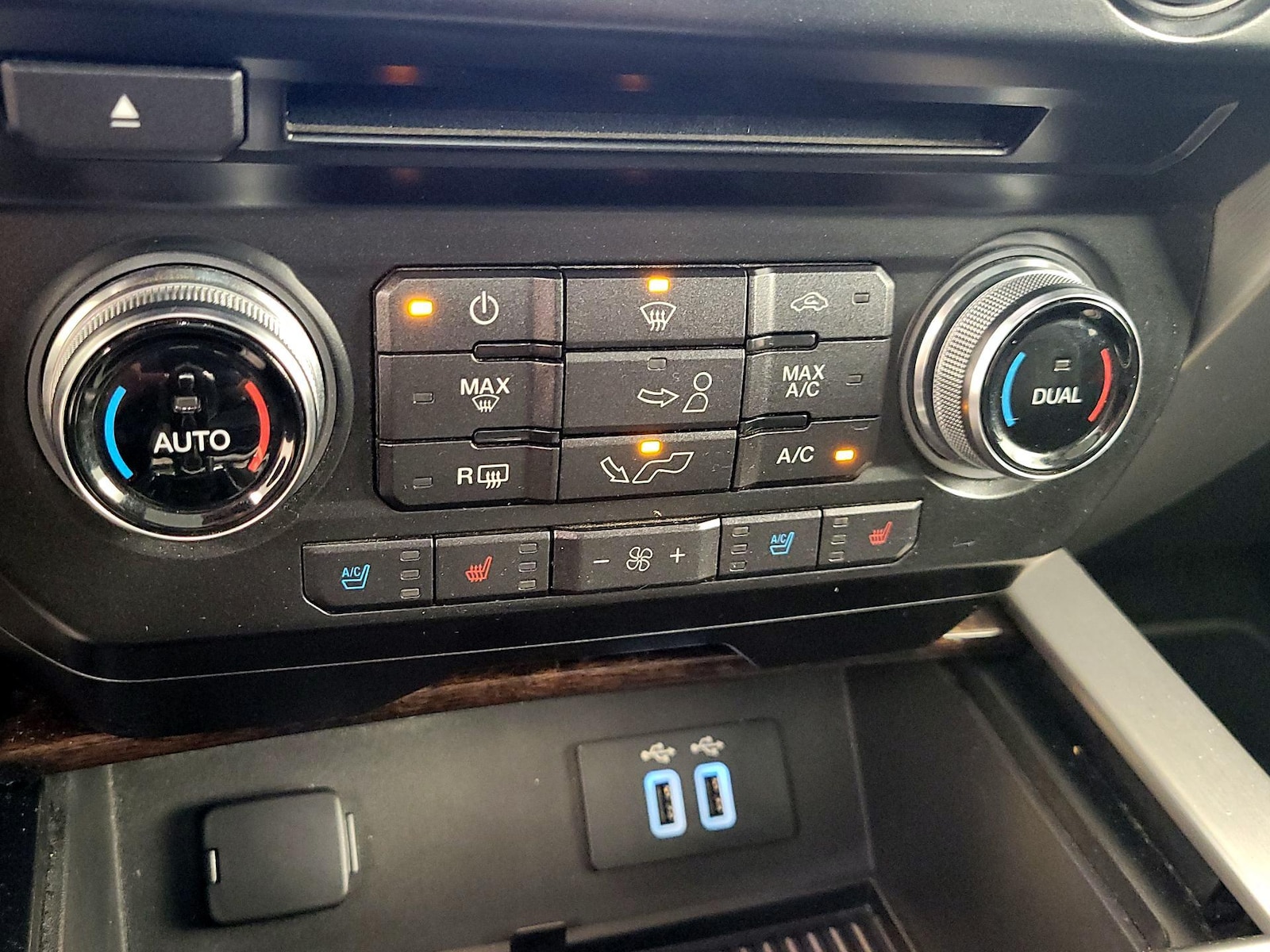 2016 Ford F-150 Platinum - Photo 18