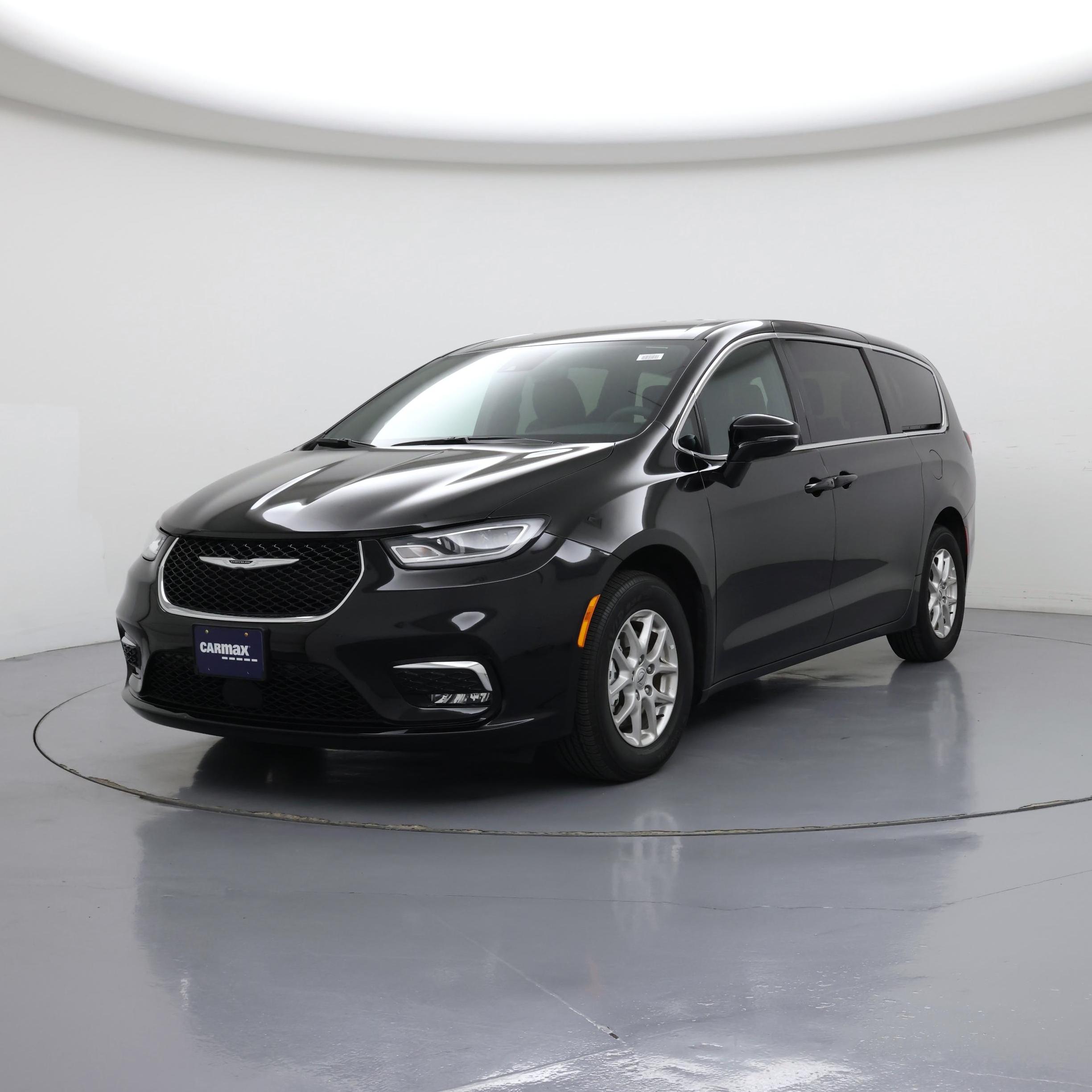 Thumbnail: 2025 Chrysler Pacifica - 4