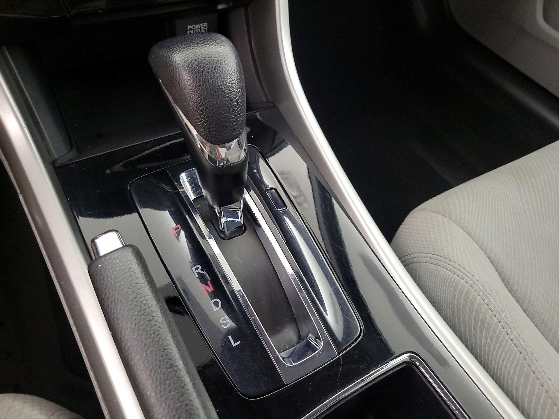 Thumbnail: 2016 Honda Accord - 17