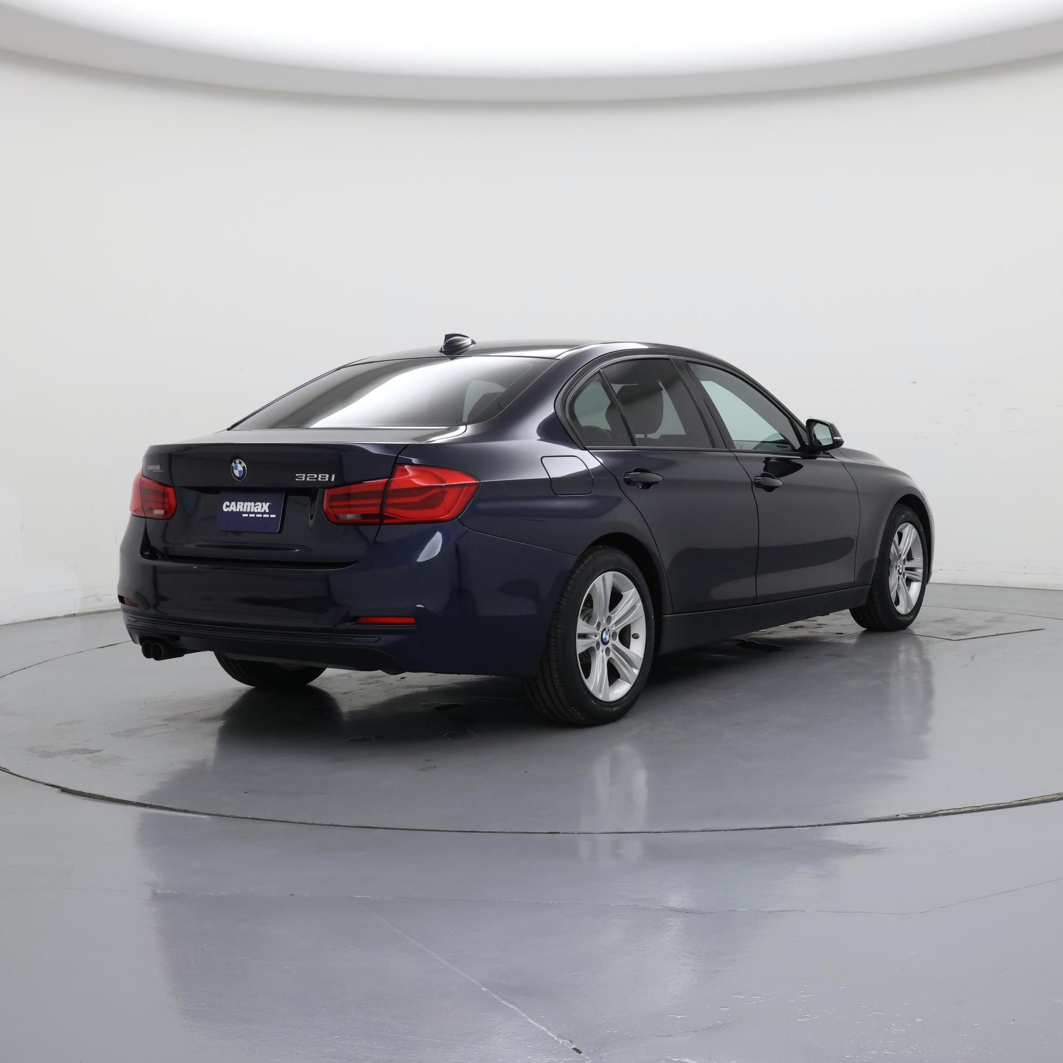 Thumbnail: 2016 BMW 3 Series - 8