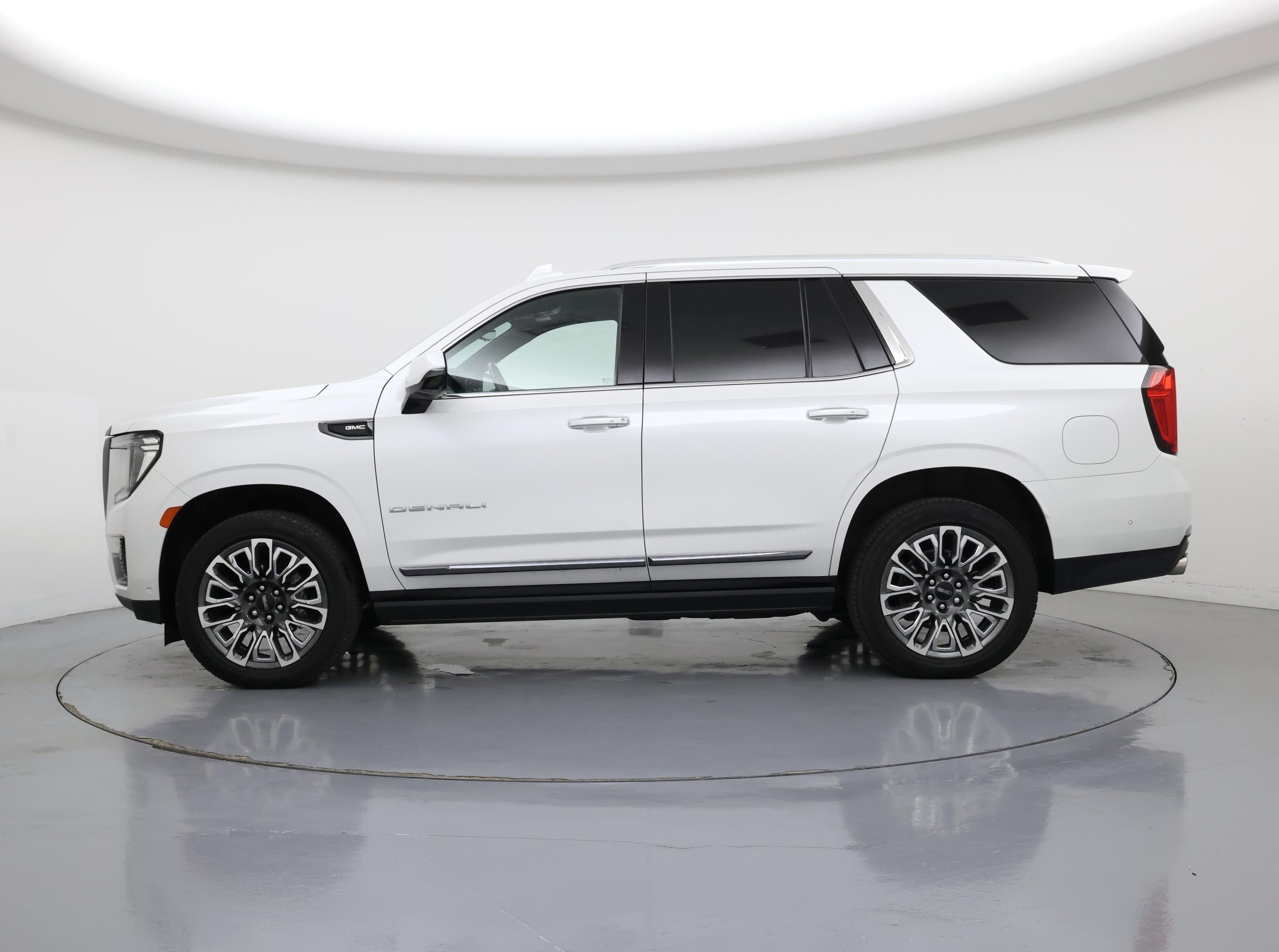 Thumbnail: 2023 GMC Yukon - 3