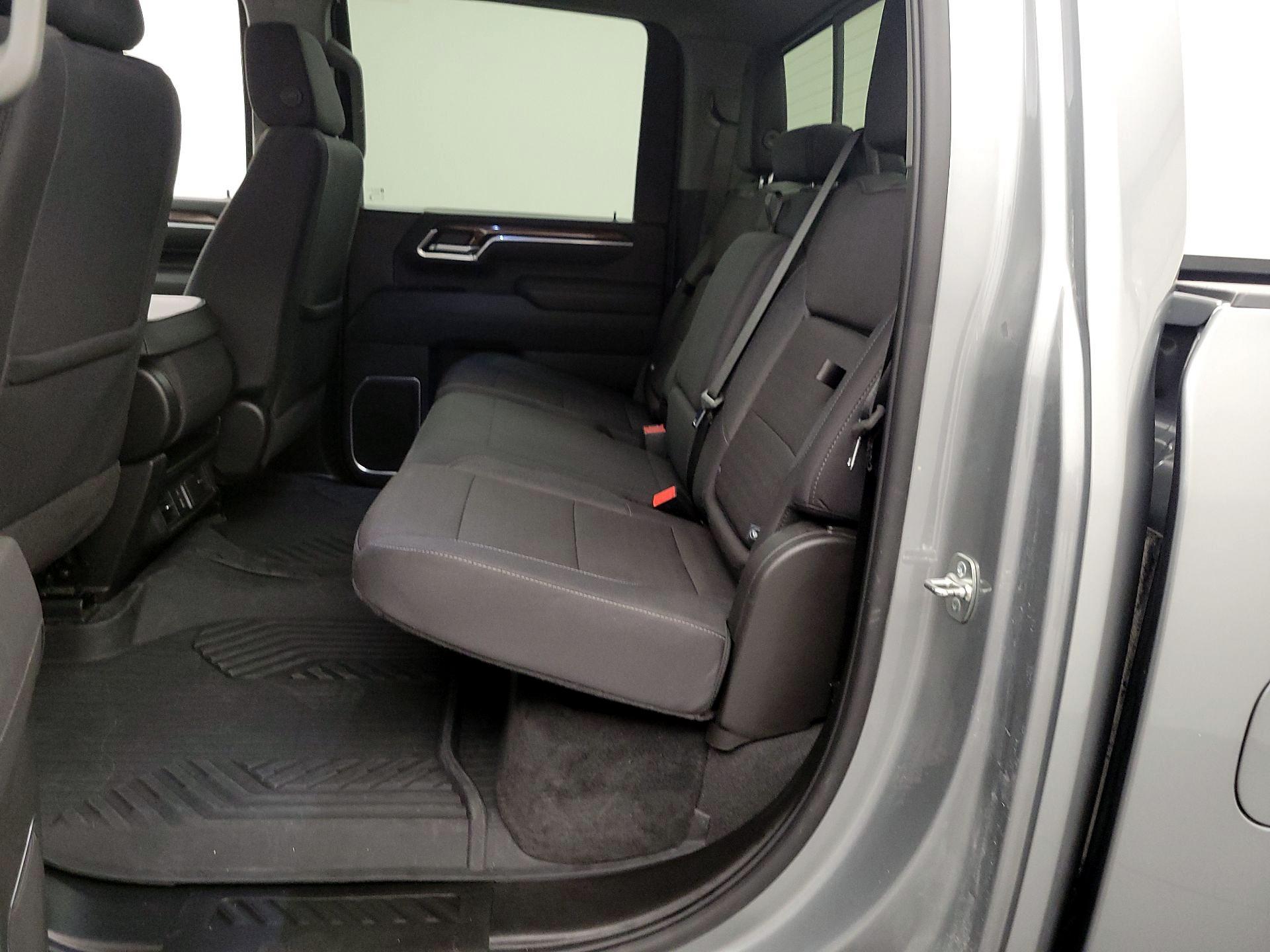 Thumbnail: 2025 Chevrolet Silverado 2500 - 19
