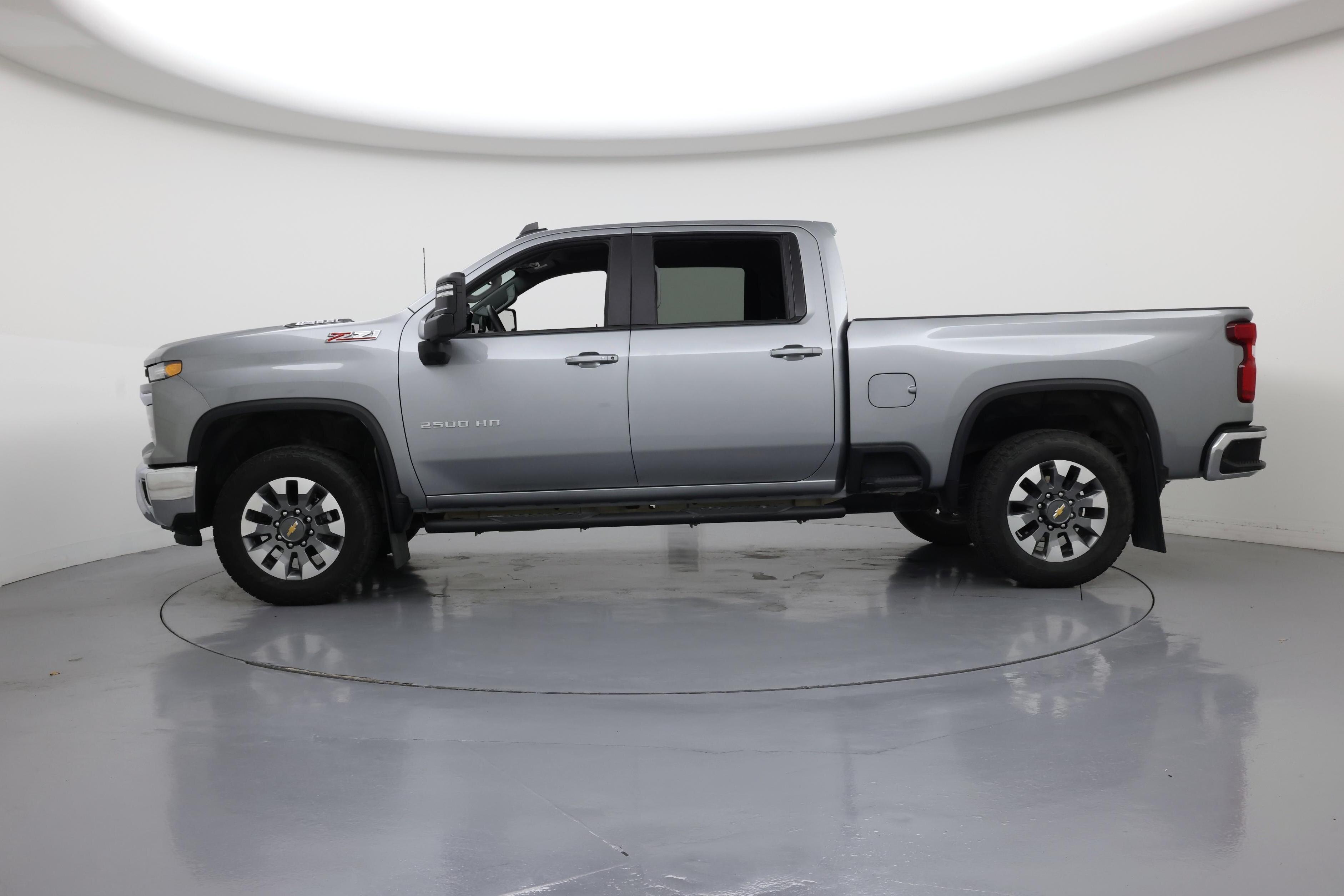 Thumbnail: 2025 Chevrolet Silverado 2500 - 3