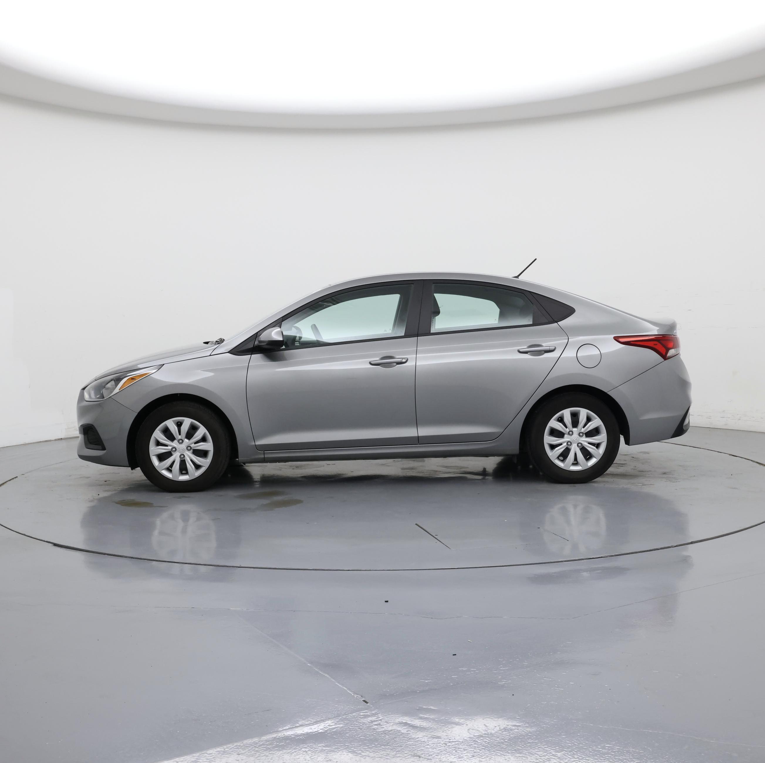 Thumbnail: 2022 Hyundai Accent - 3