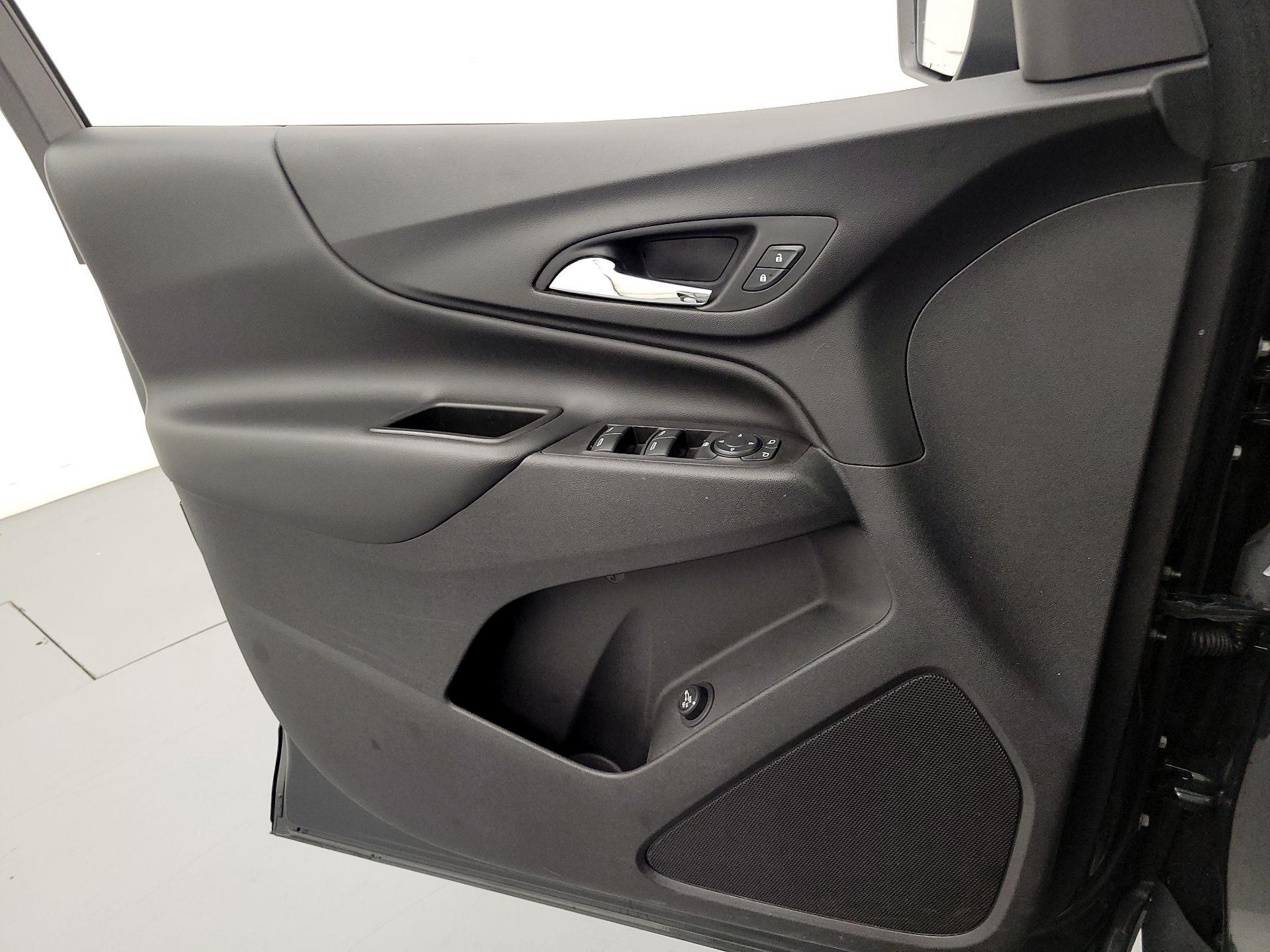 Thumbnail: 2020 Chevrolet Equinox - 12