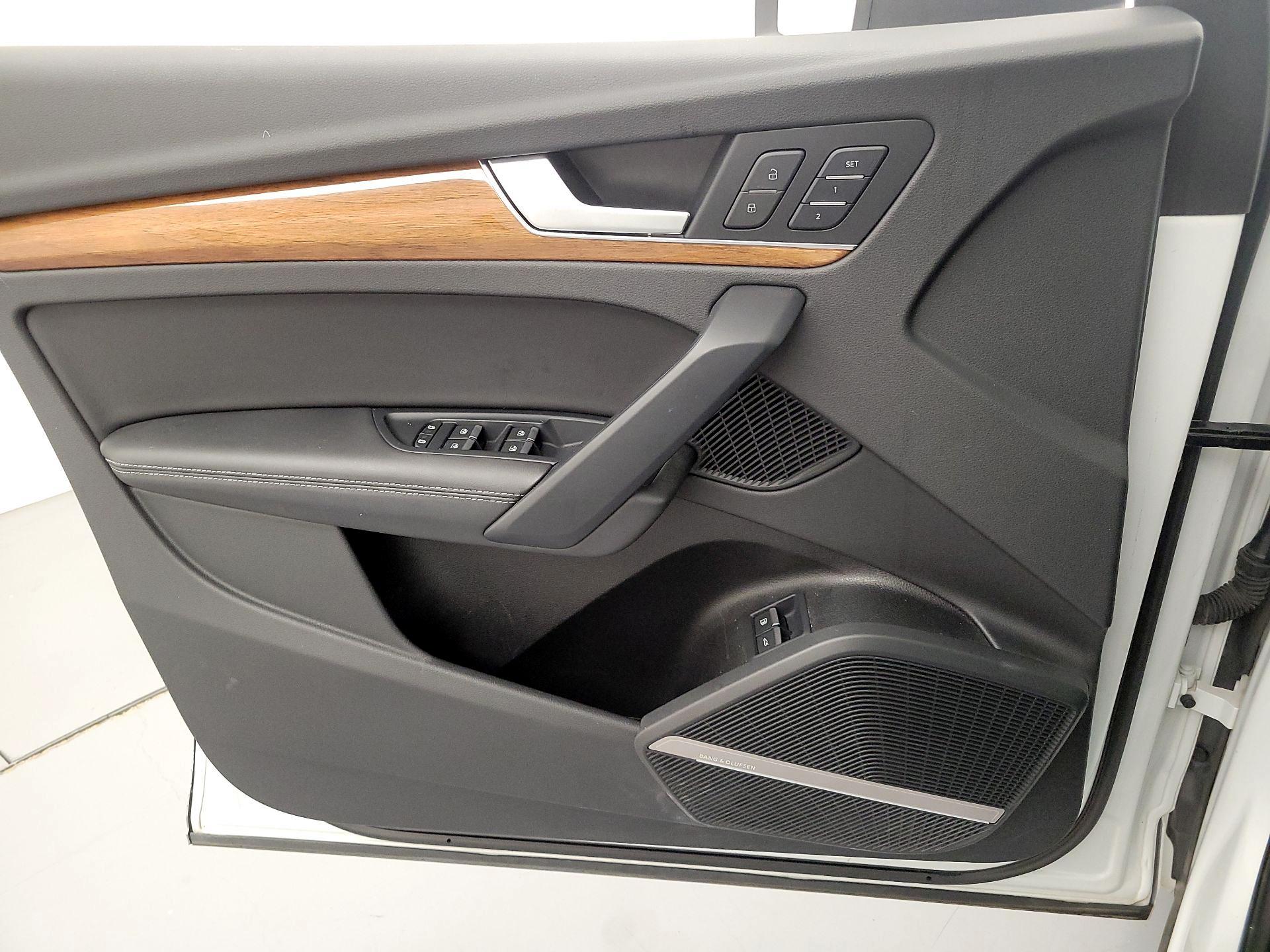 Thumbnail: 2021 Audi Q5 - 12