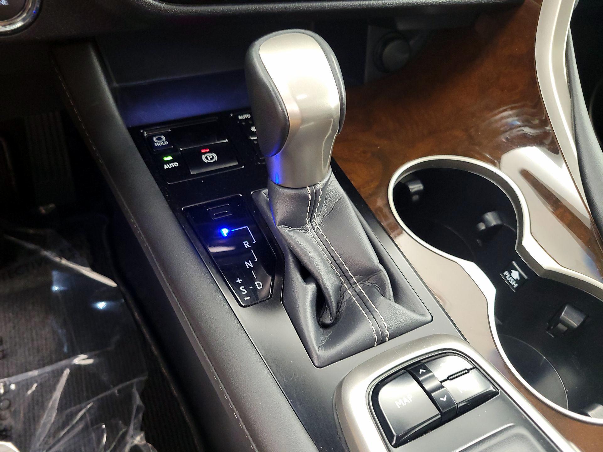 Thumbnail: 2019 Lexus RX - 17