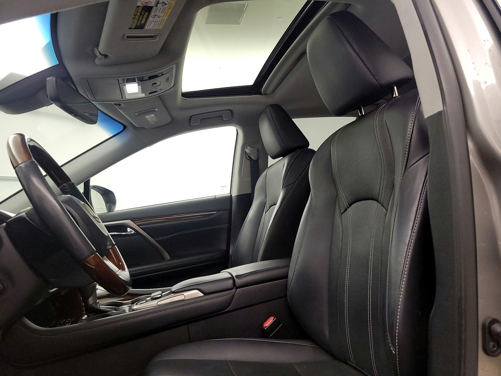 Thumbnail: 2019 Lexus RX - 19
