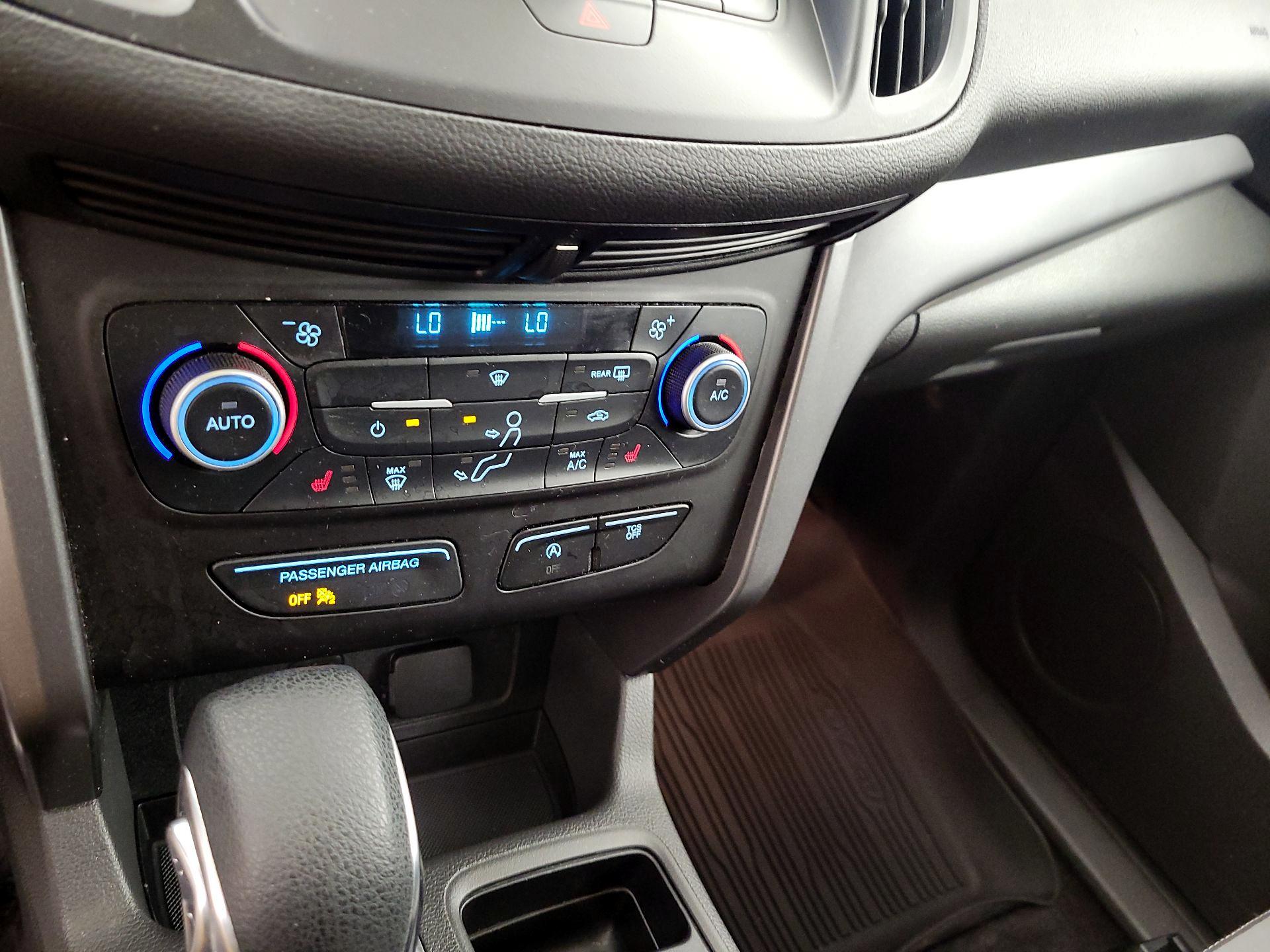 Thumbnail: 2018 Ford Escape - 16