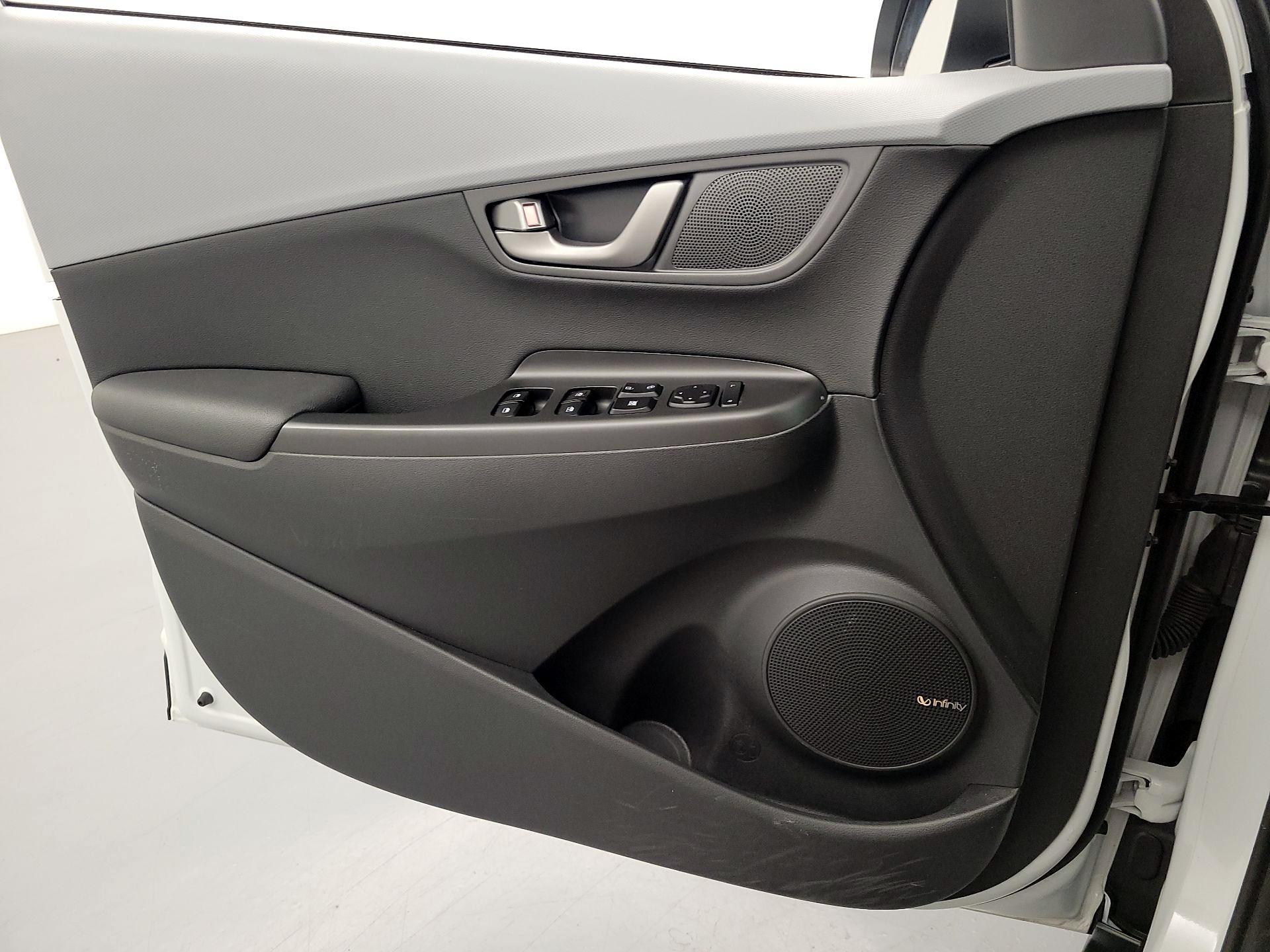 Thumbnail: 2021 Hyundai Kona - 12