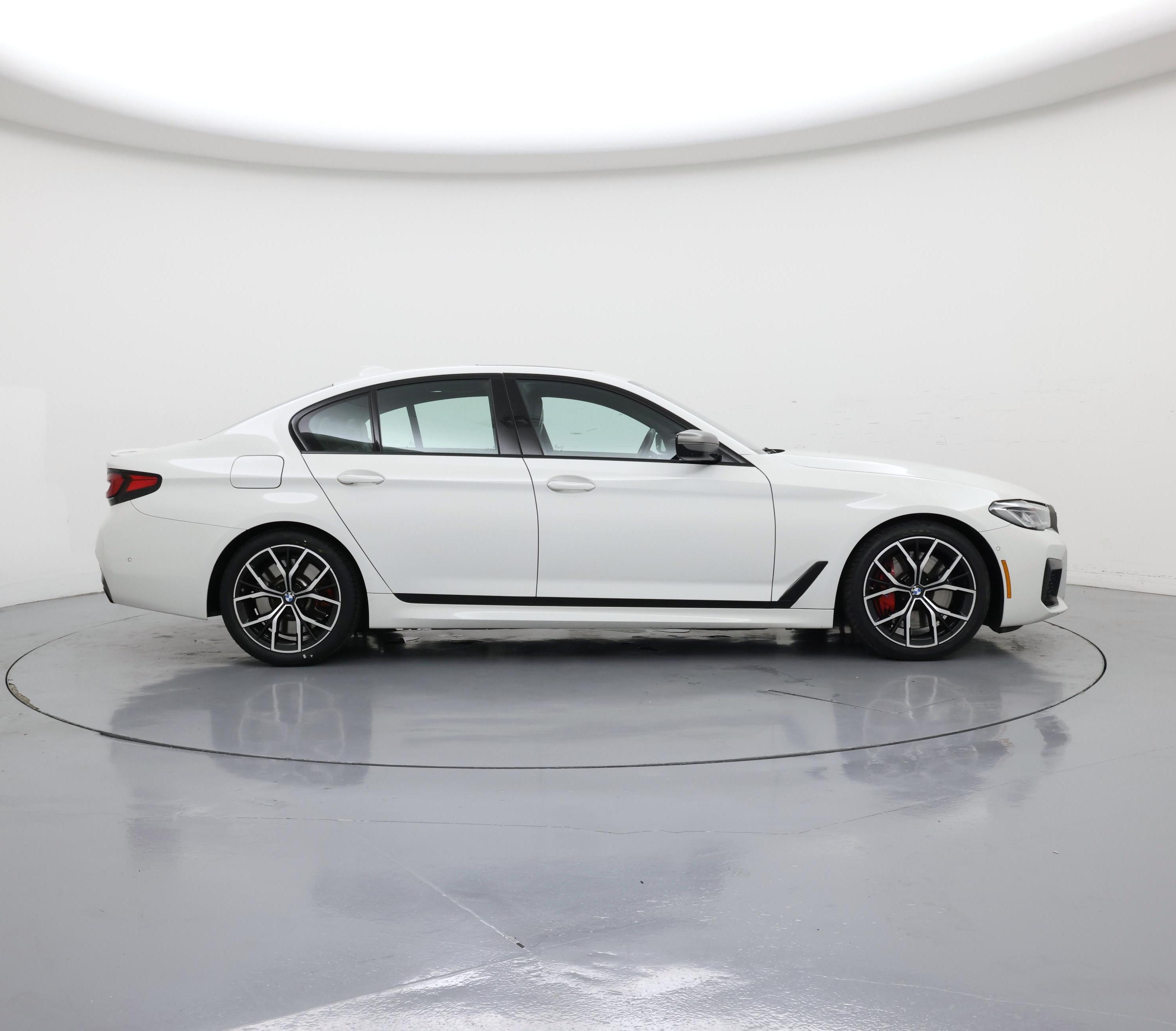 Thumbnail: 2022 BMW 5 Series - 7