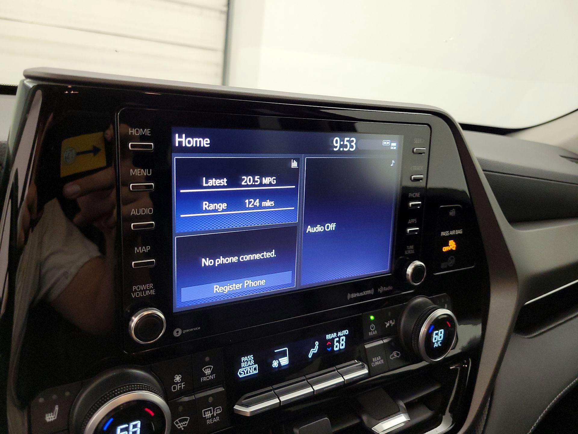 Thumbnail: 2021 Toyota Highlander - 15