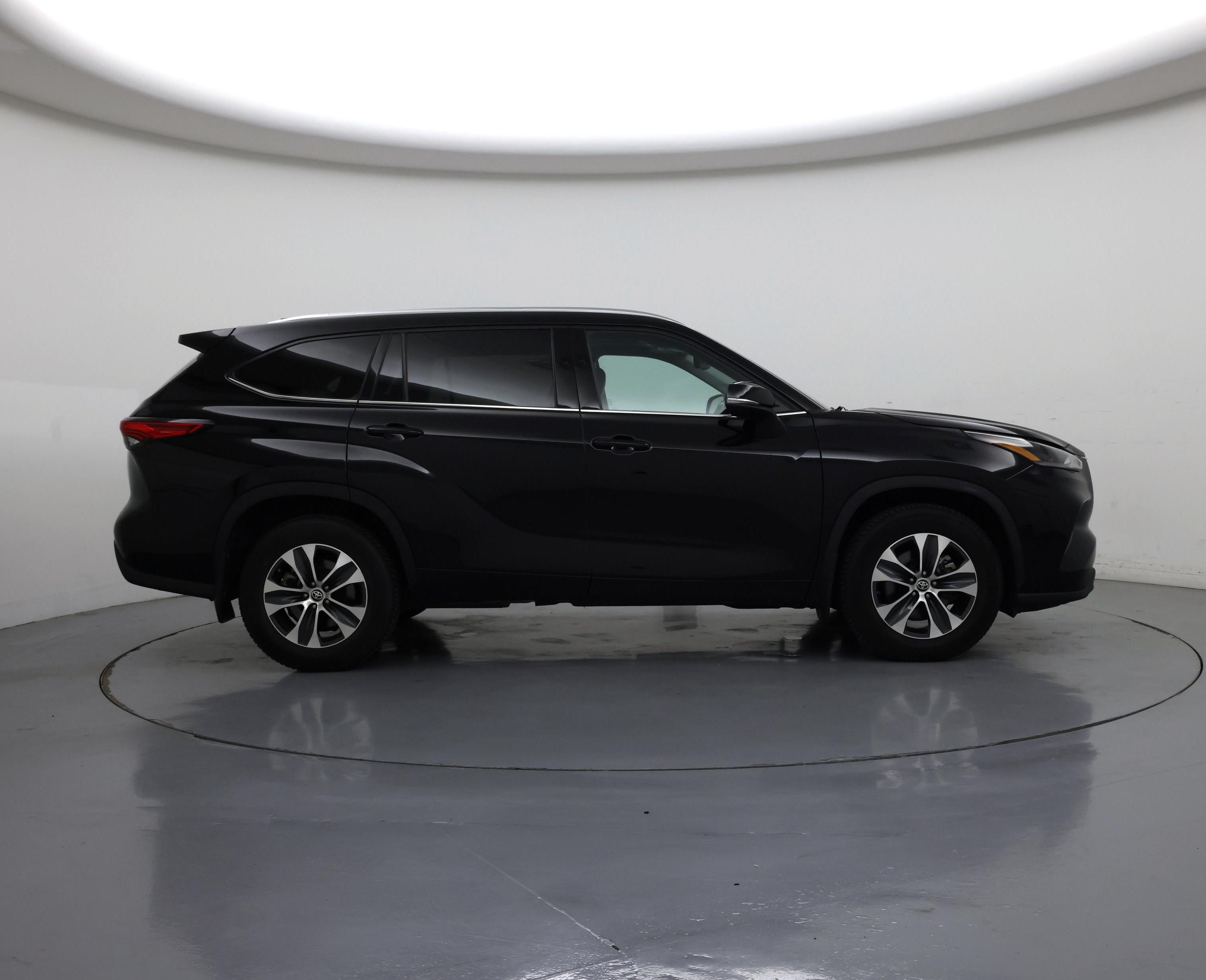 Thumbnail: 2021 Toyota Highlander - 7