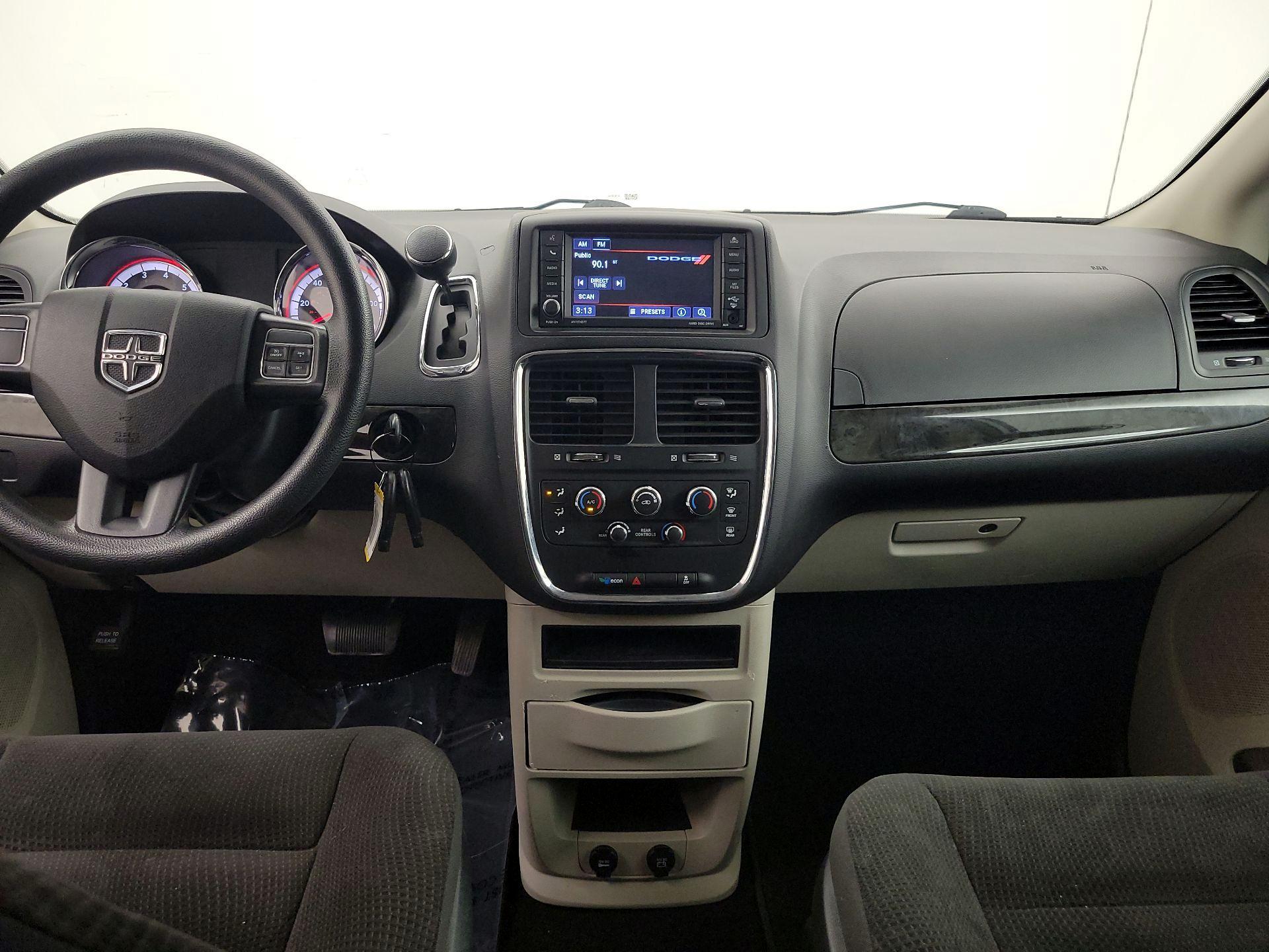 Thumbnail: 2018 Dodge Grand Caravan - 9