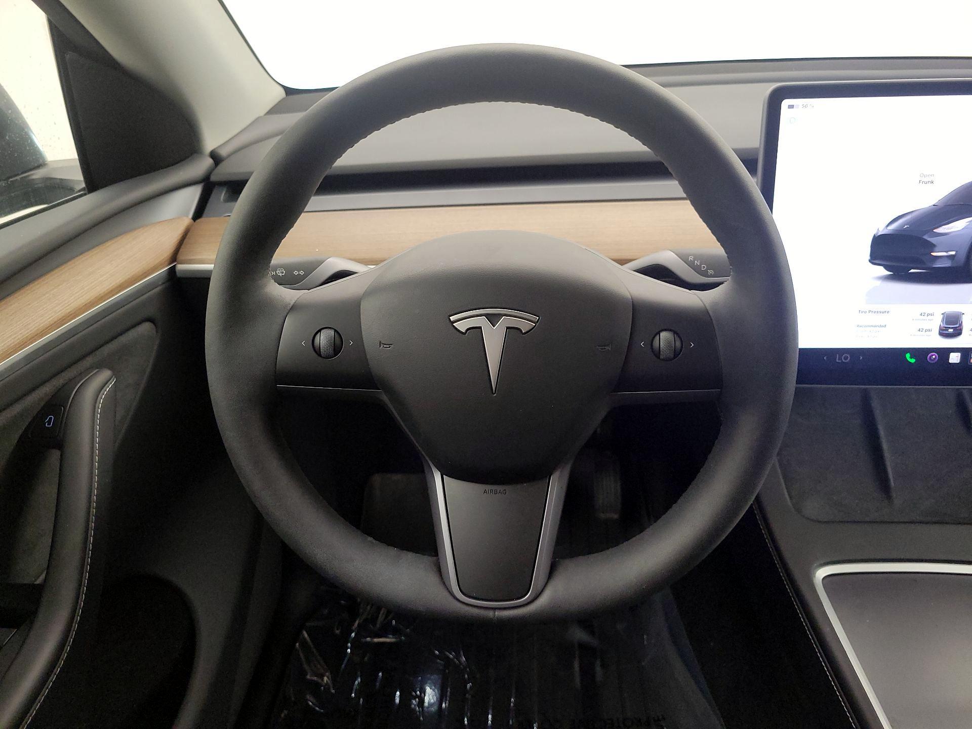 Thumbnail: 2023 Tesla Model Y - 10