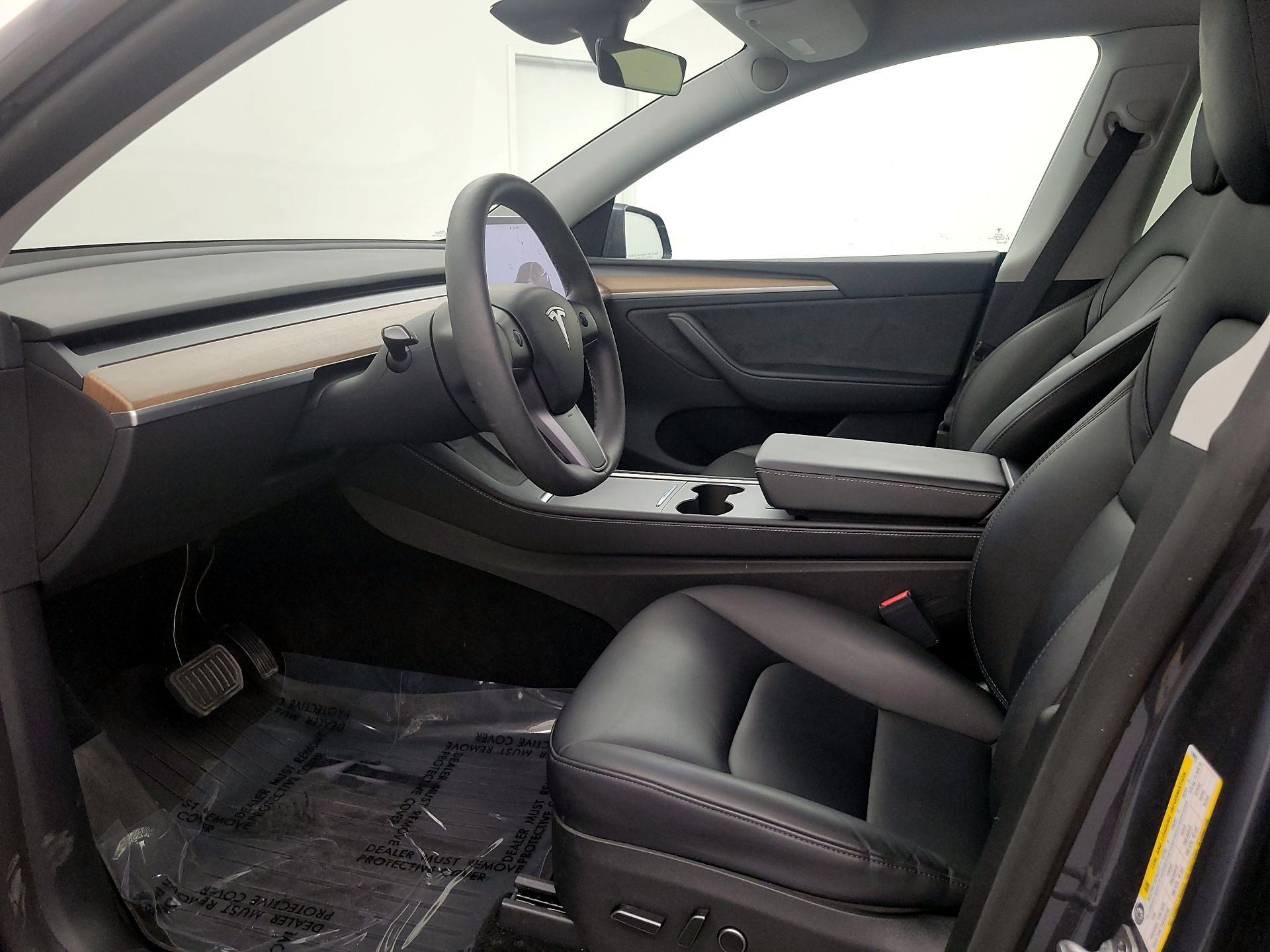 Thumbnail: 2023 Tesla Model Y - 11