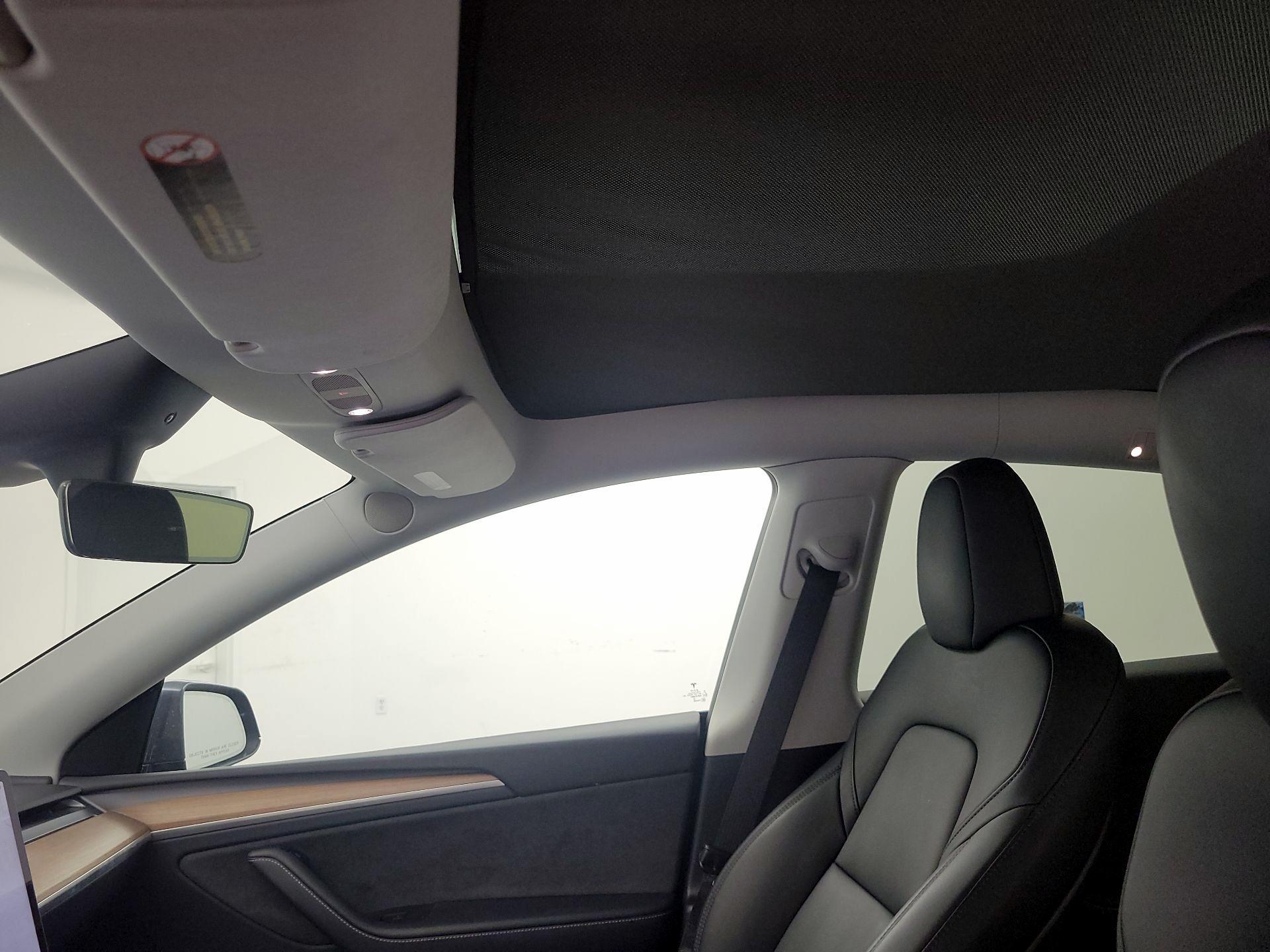 Thumbnail: 2023 Tesla Model Y - 18