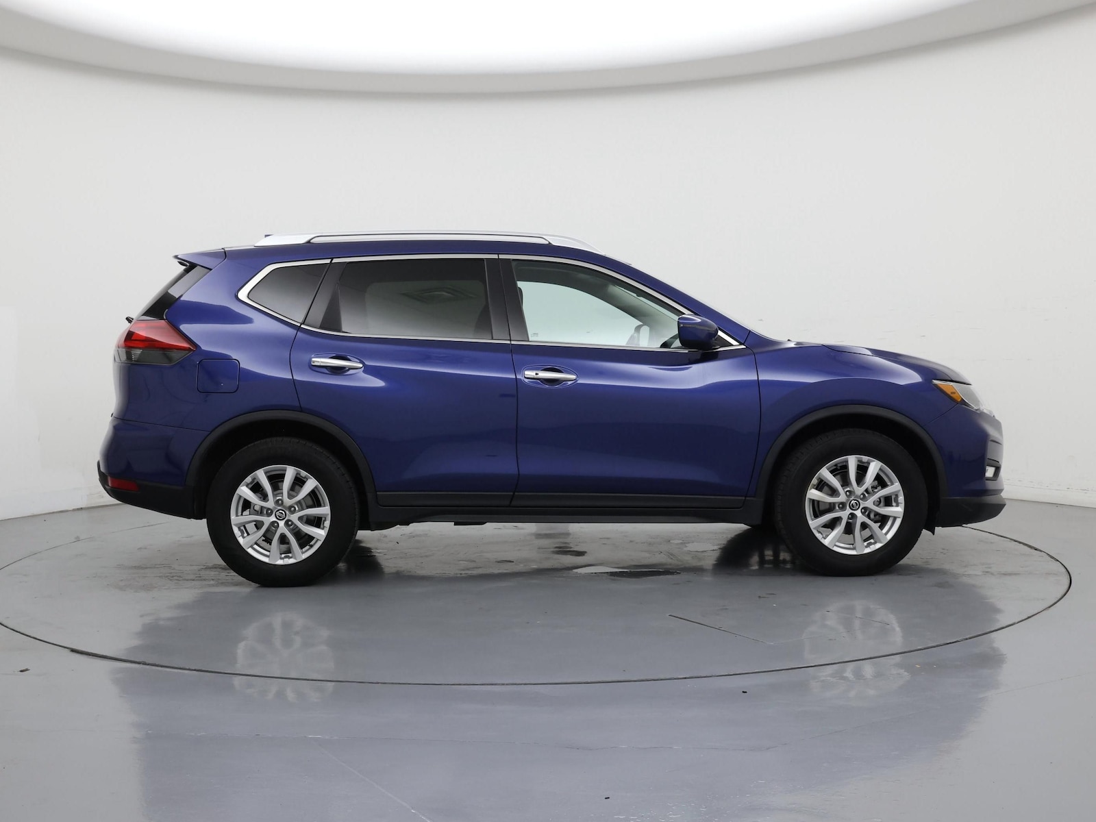 2018 Nissan Rogue SV - Photo 8