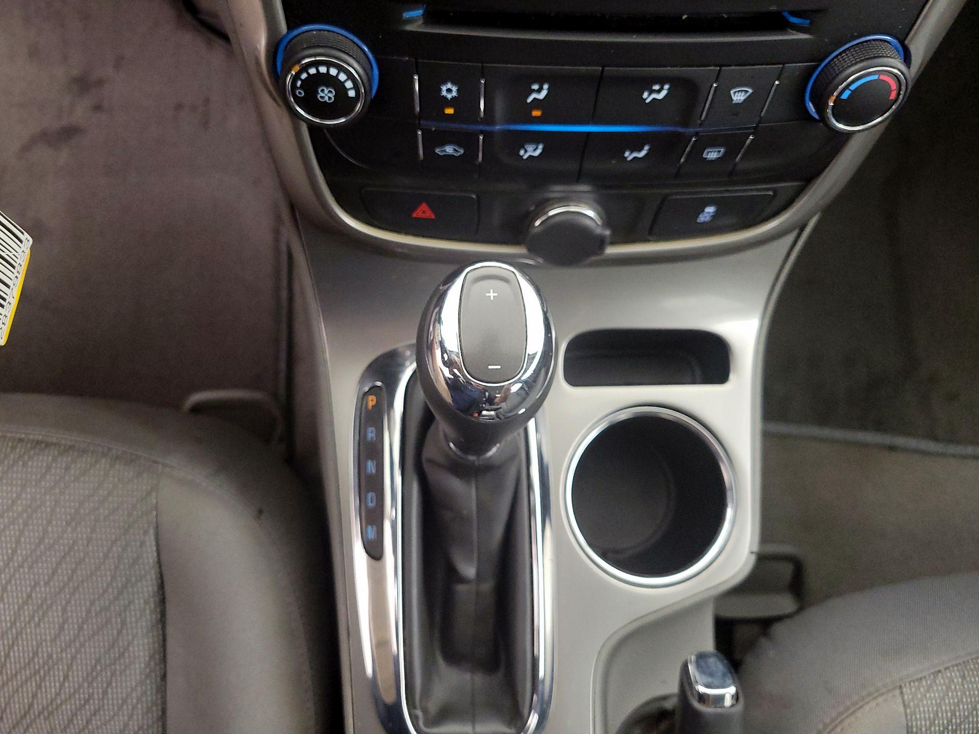 Thumbnail: 2016 Chevrolet Malibu - 16