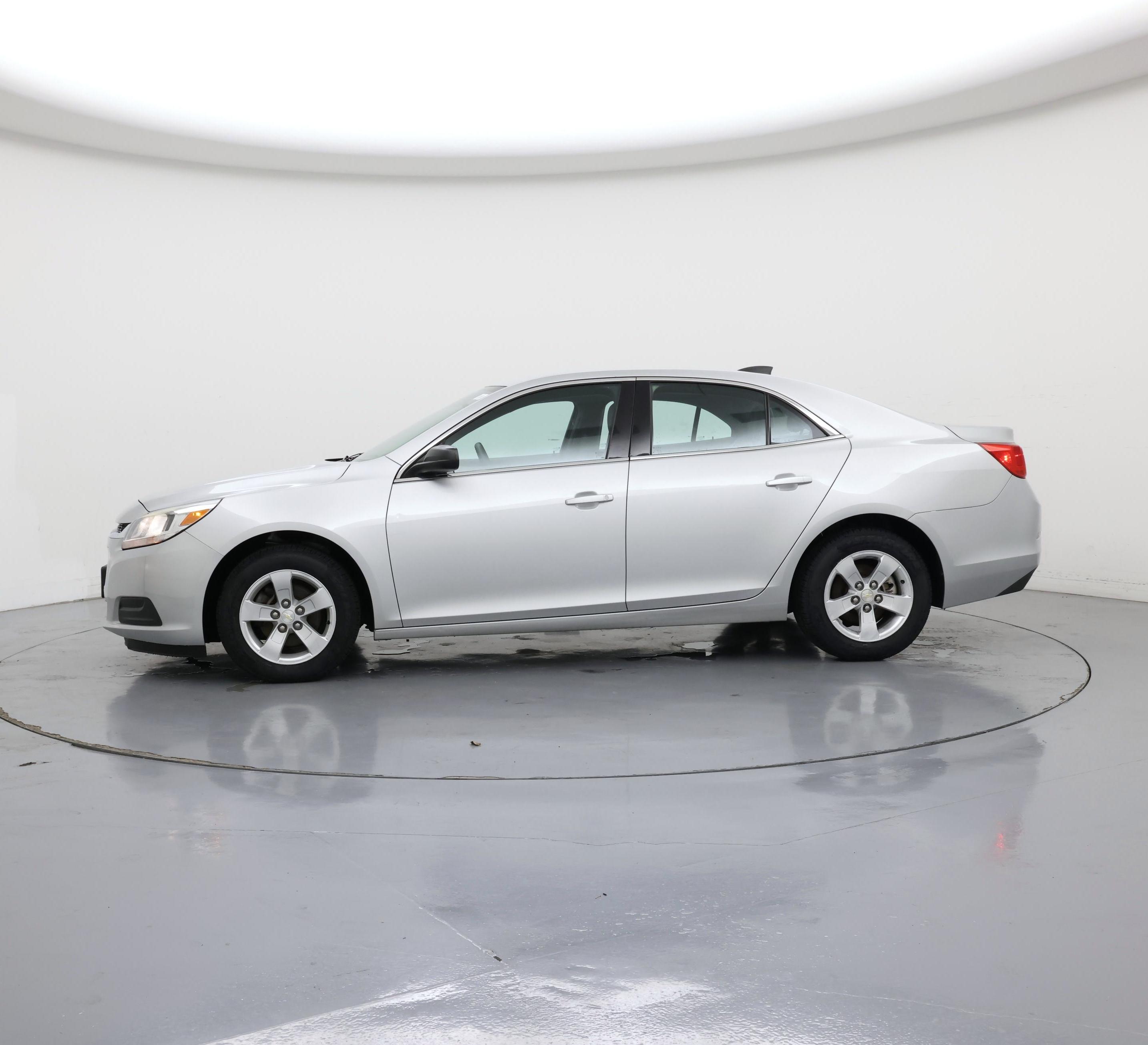 Thumbnail: 2016 Chevrolet Malibu - 3