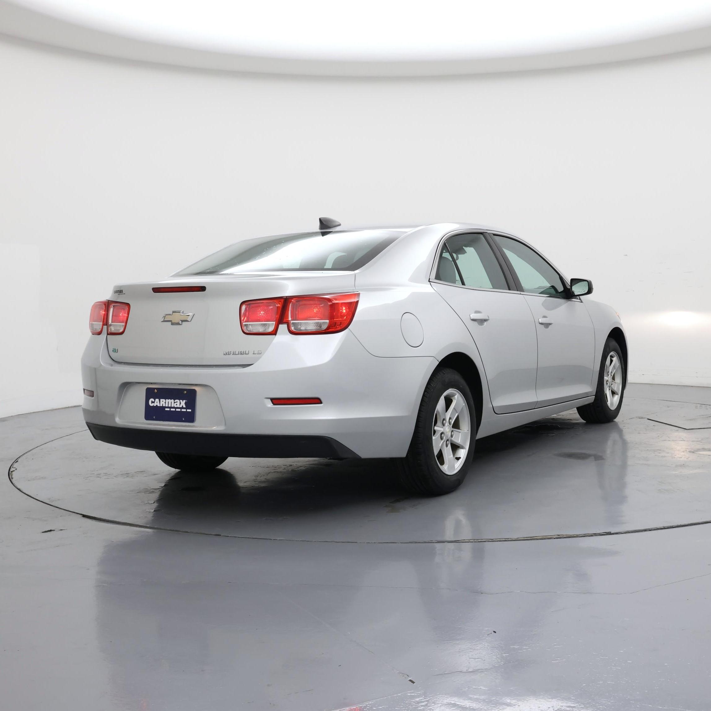 Thumbnail: 2016 Chevrolet Malibu - 8