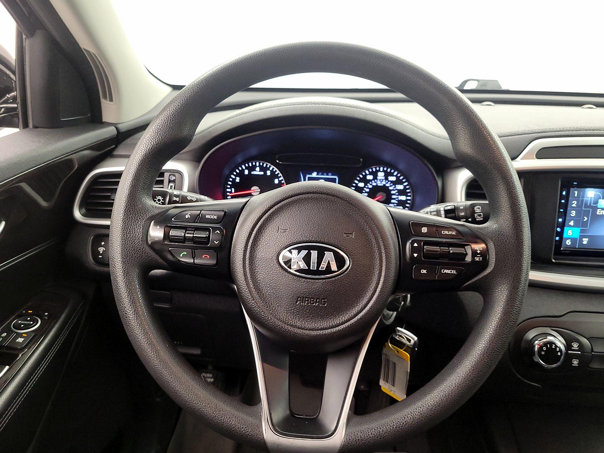 Thumbnail: 2018 Kia Sorento - 10