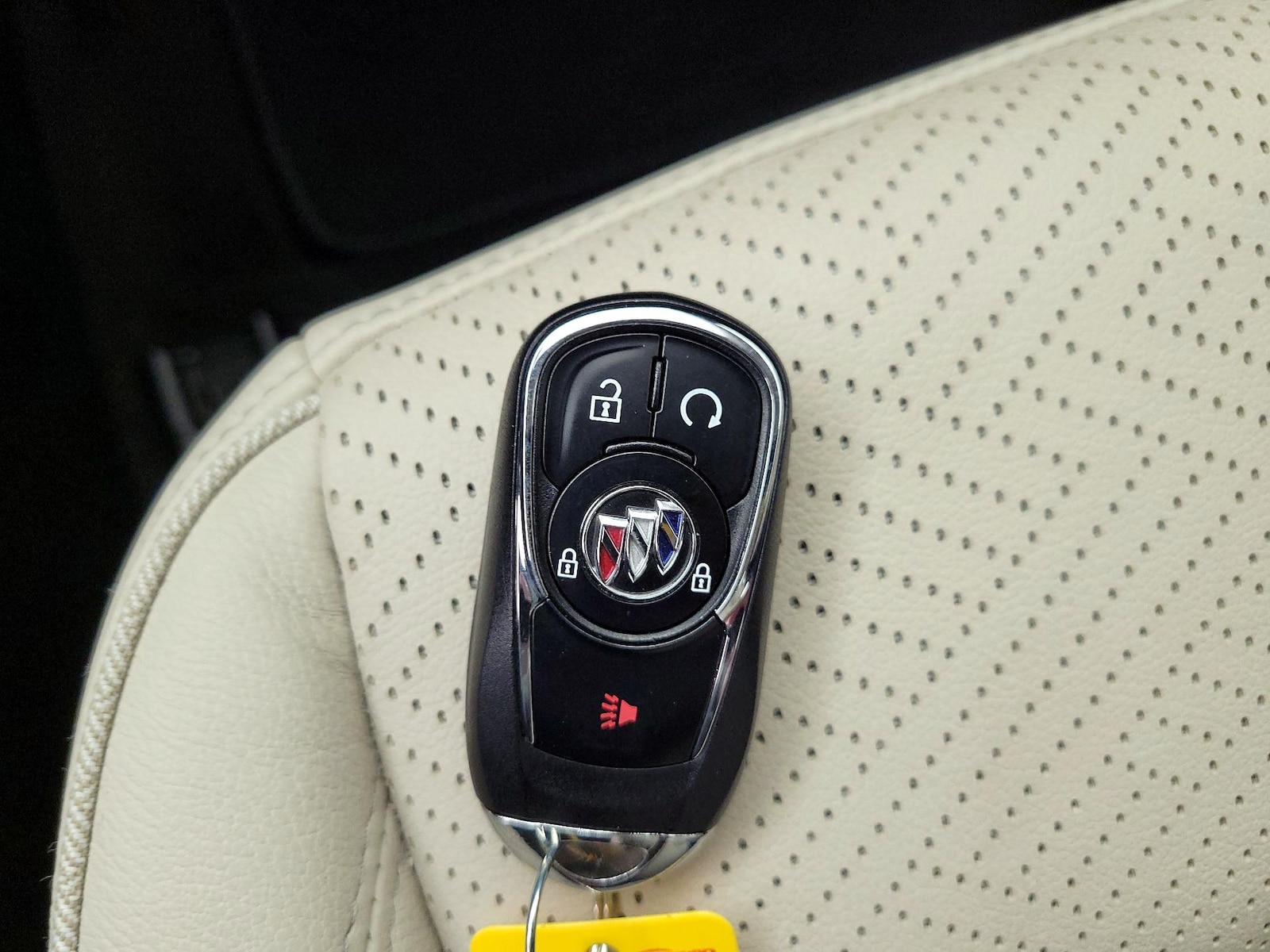 2020 Buick Encore GX Essence - Photo 23