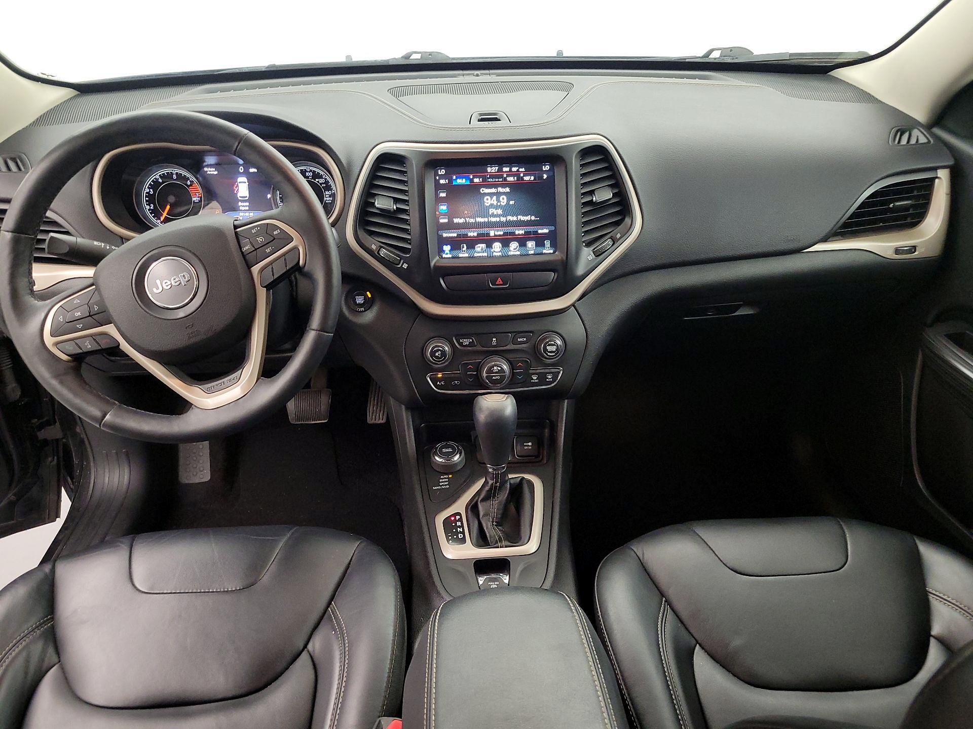 Thumbnail: 2017 Jeep Cherokee - 9