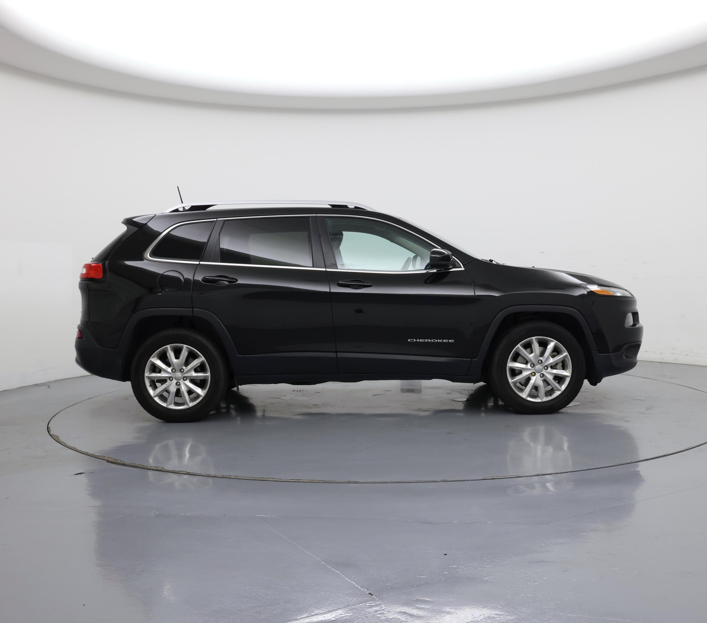 Thumbnail: 2017 Jeep Cherokee - 7