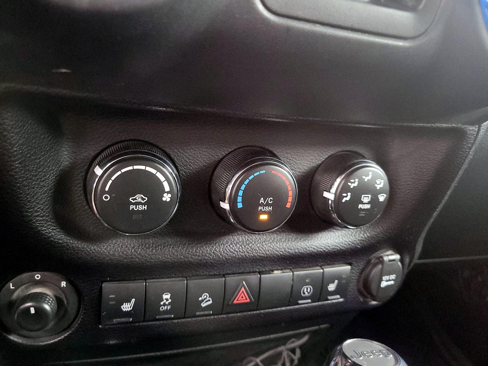 2016 Jeep Wrangler Unlimited Freedom Edition - Photo 16
