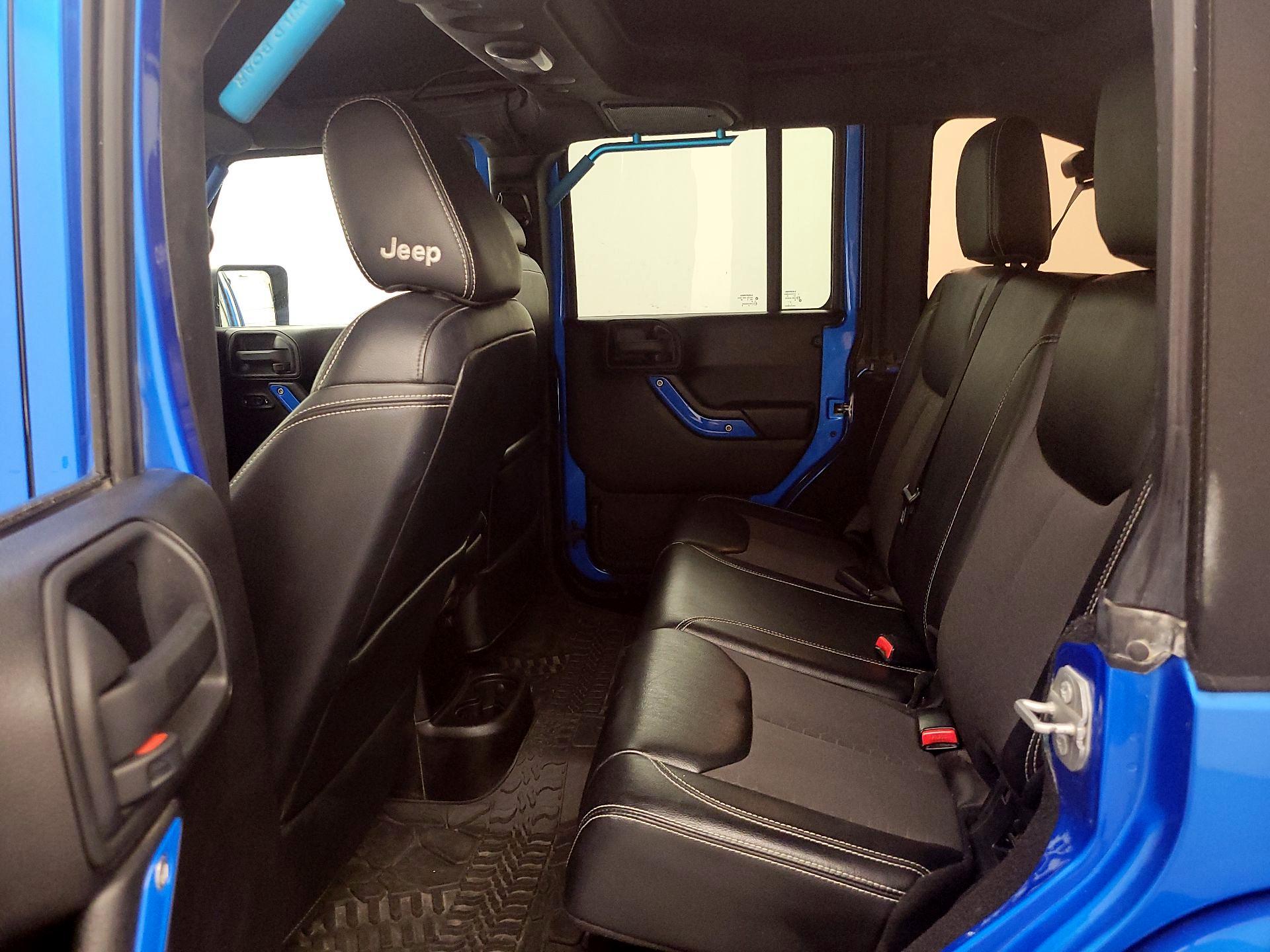 Thumbnail: 2016 Jeep Wrangler - 18