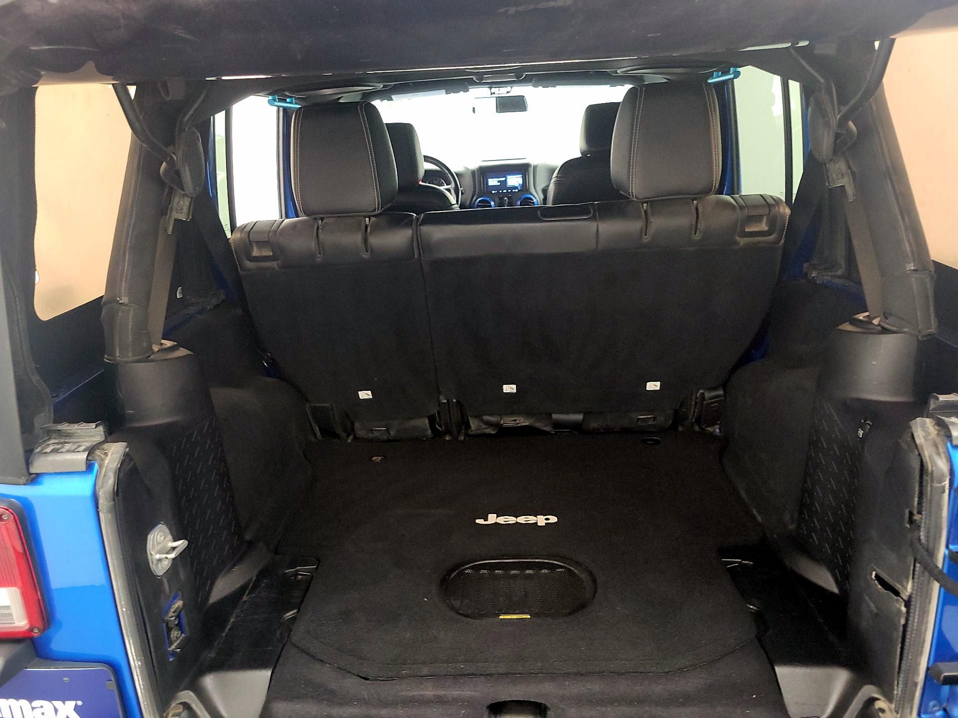Thumbnail: 2016 Jeep Wrangler - 19