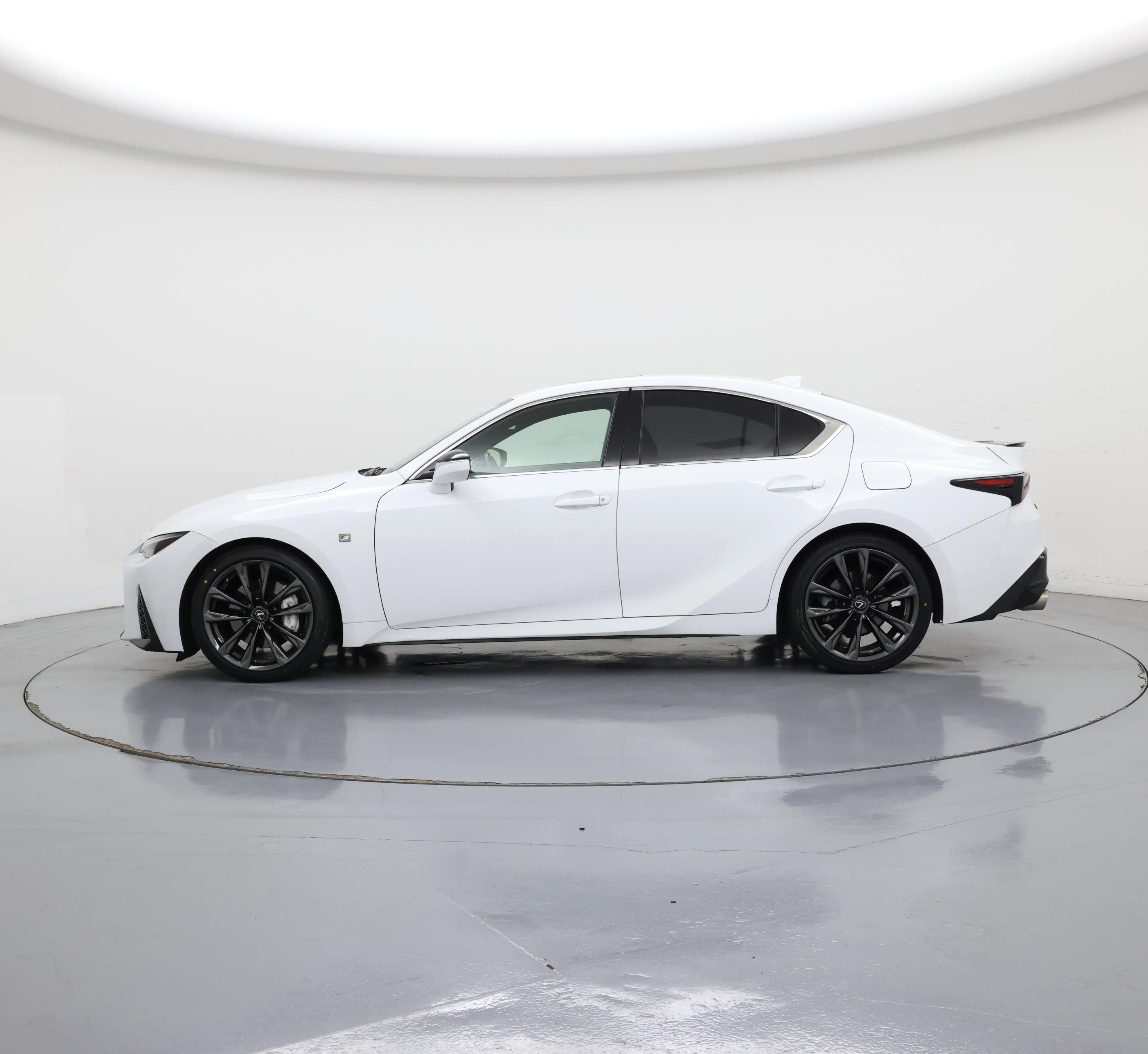 Thumbnail: 2021 Lexus IS - 3