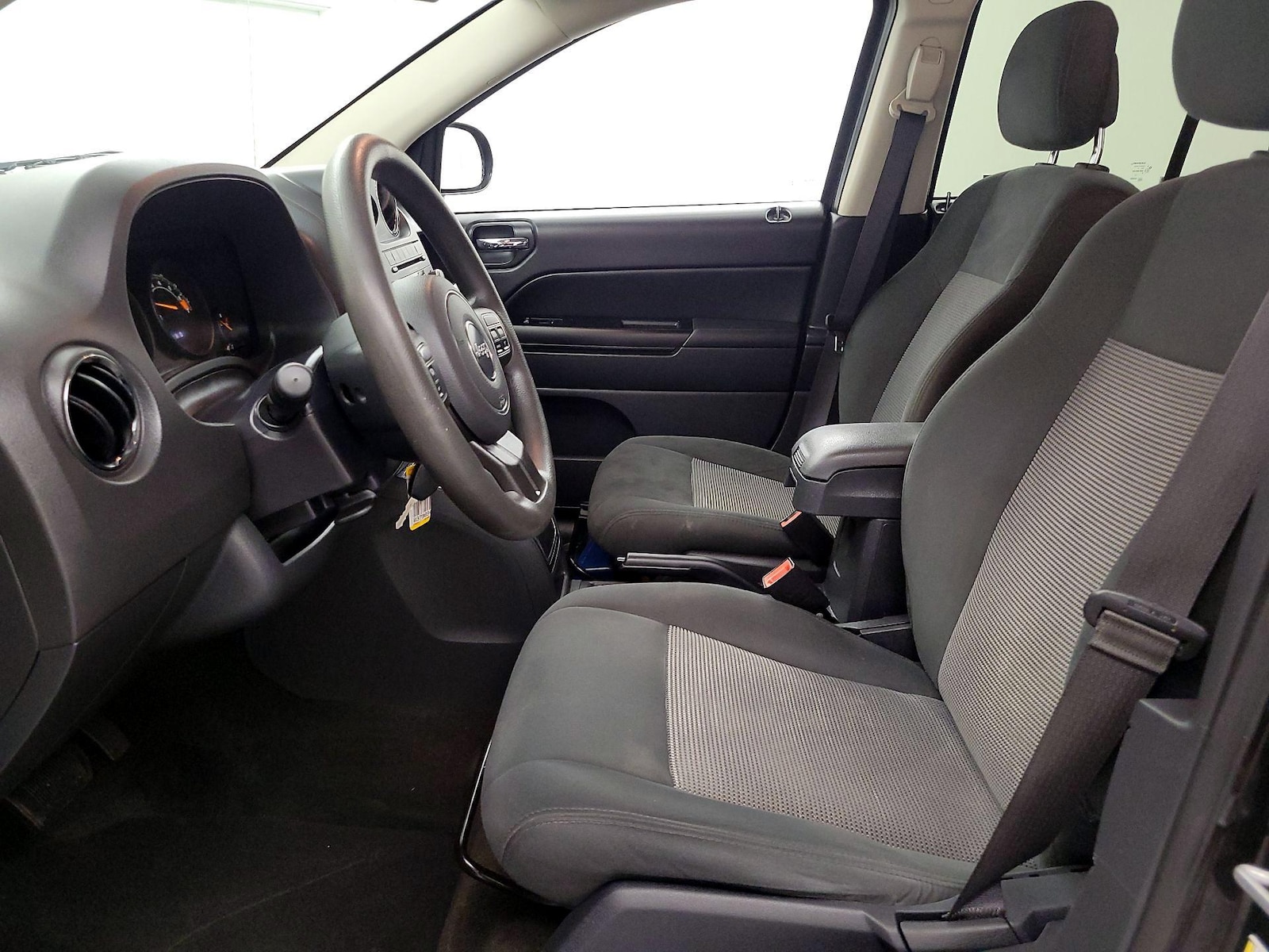 2016 Jeep Compass Sport - Photo 12