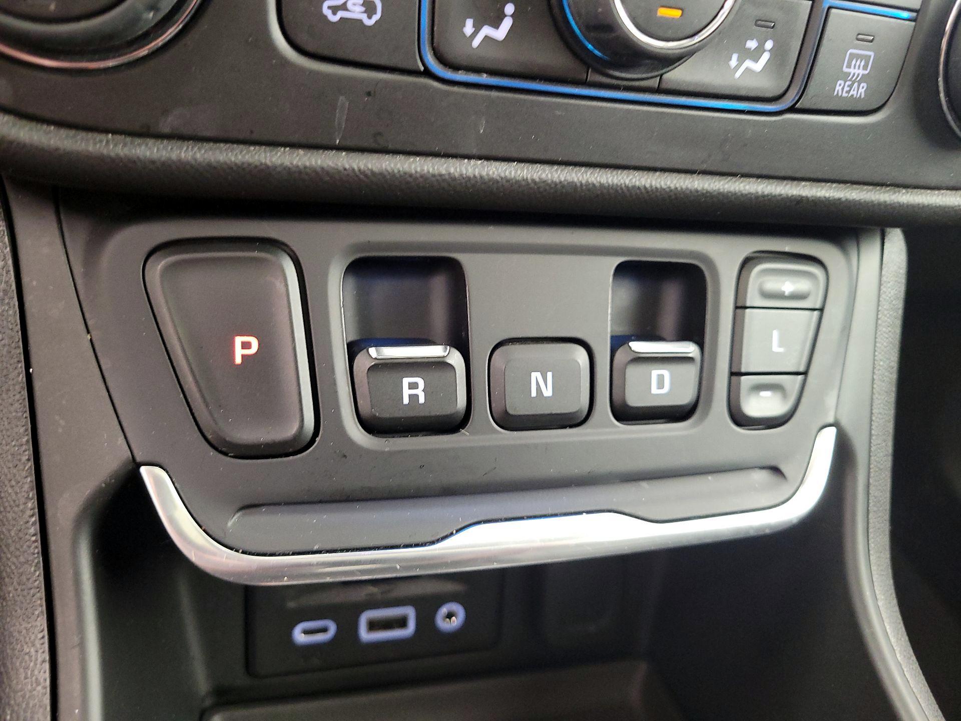 Thumbnail: 2018 GMC Terrain - 17