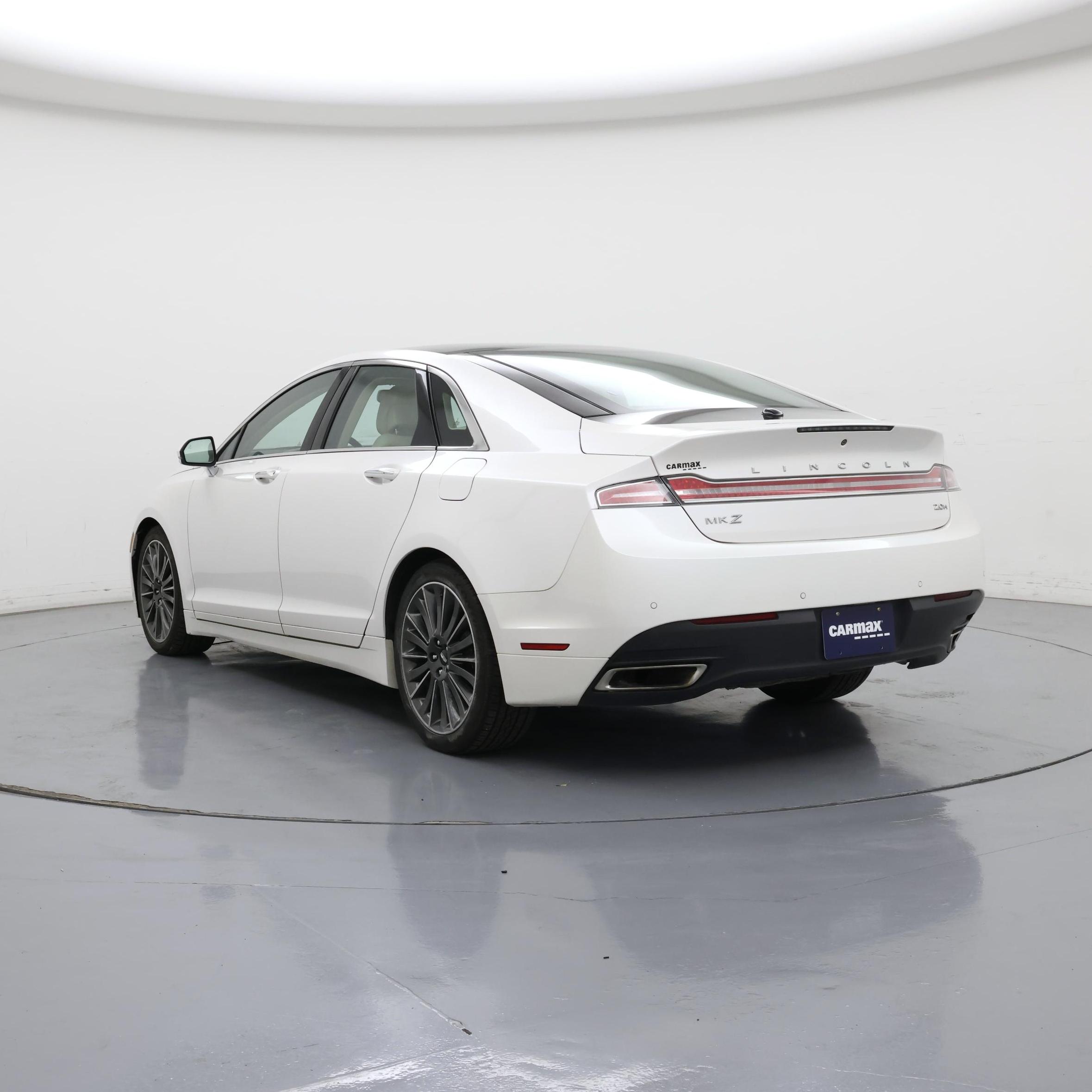 Thumbnail: 2015 Lincoln MKZ - 2